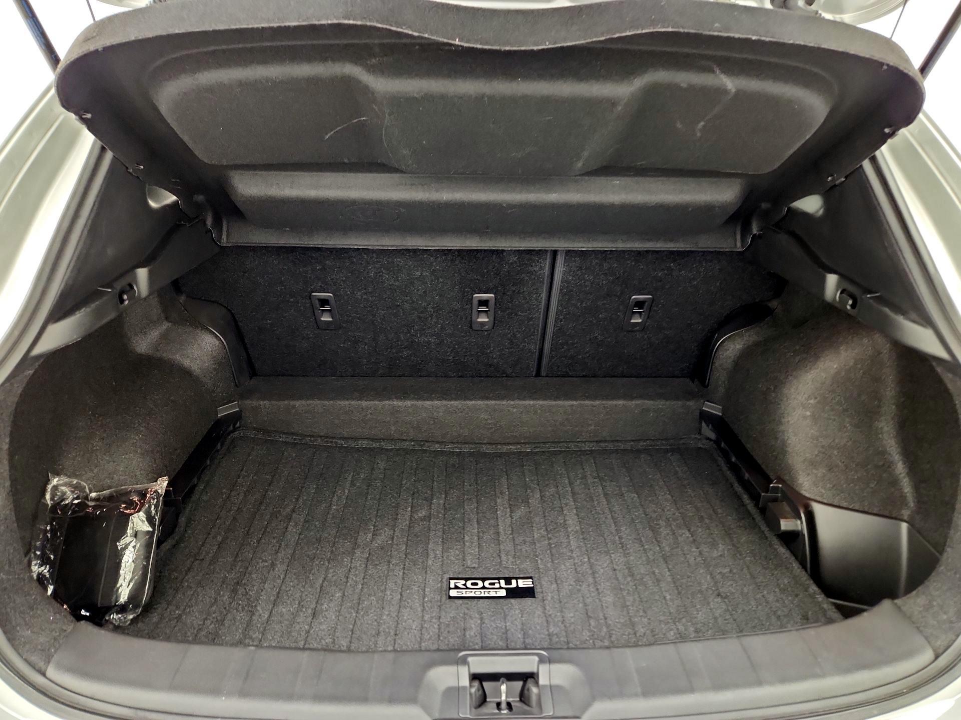 Thumbnail: 2020 Nissan Rogue Sport - 20