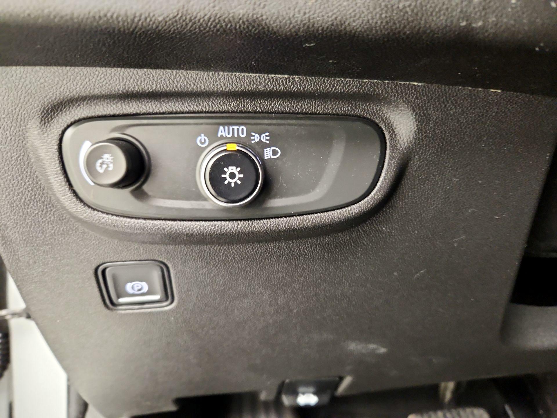 Thumbnail: 2022 GMC Terrain - 13