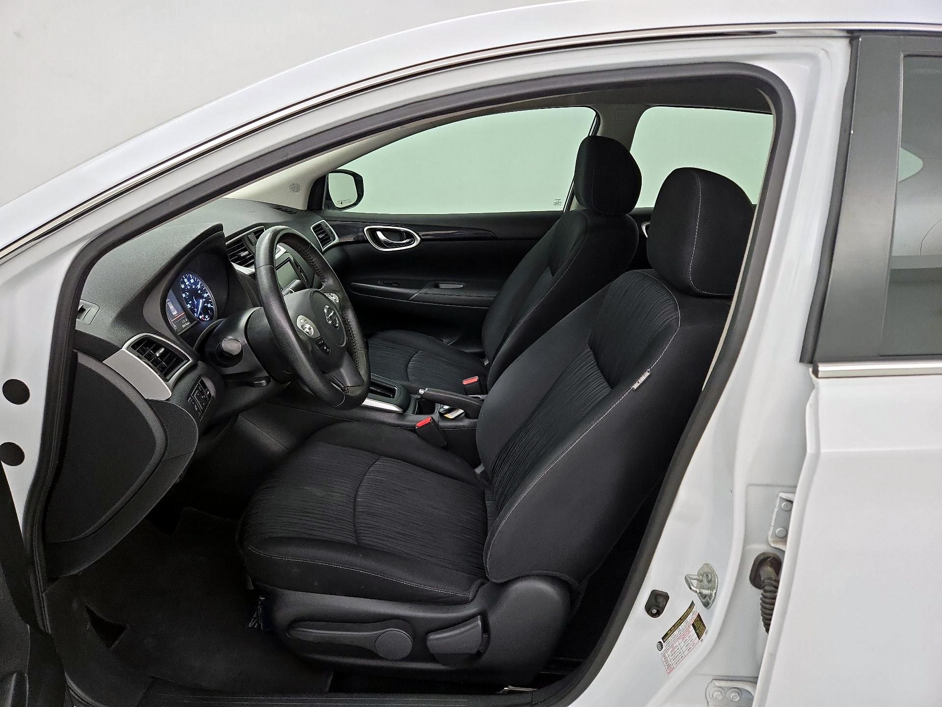 Thumbnail: 2019 Nissan Sentra - 11