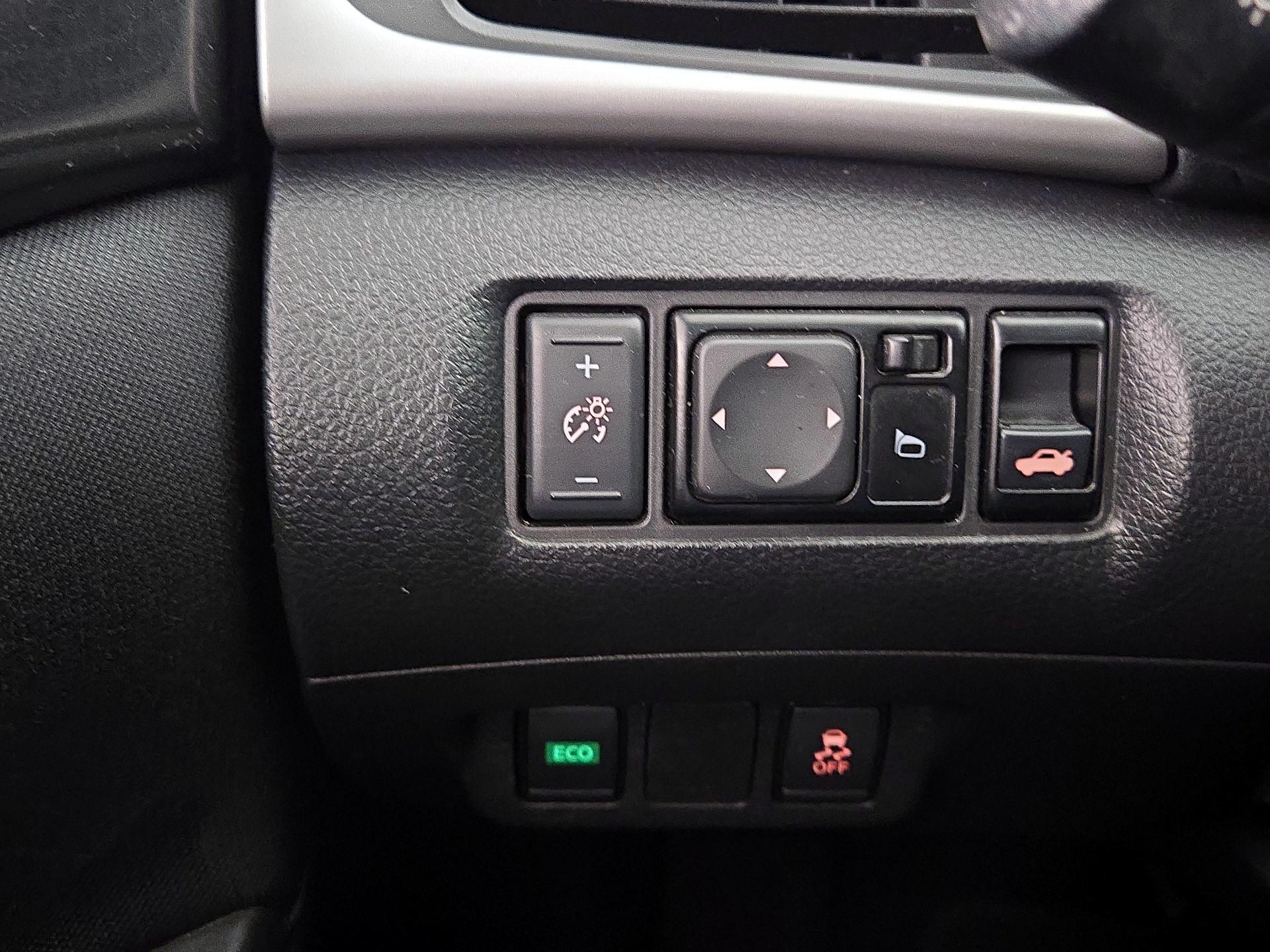 Thumbnail: 2019 Nissan Sentra - 13