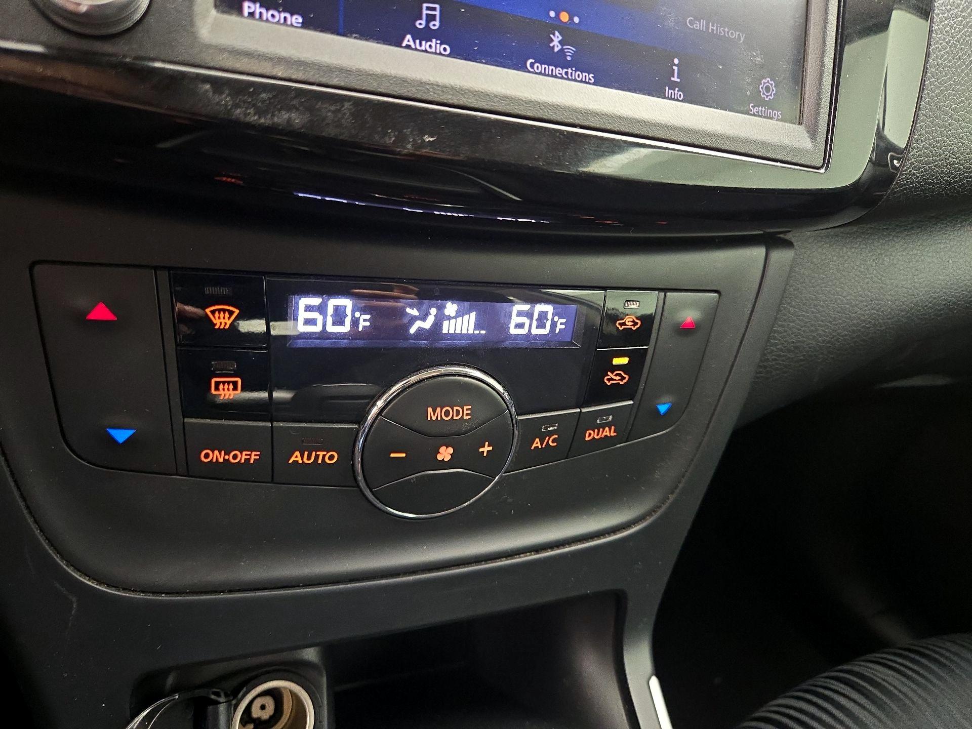 Thumbnail: 2019 Nissan Sentra - 16