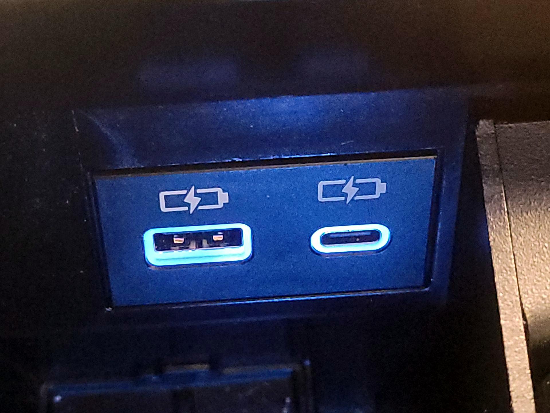 Thumbnail: 2024 Toyota Tundra - 18