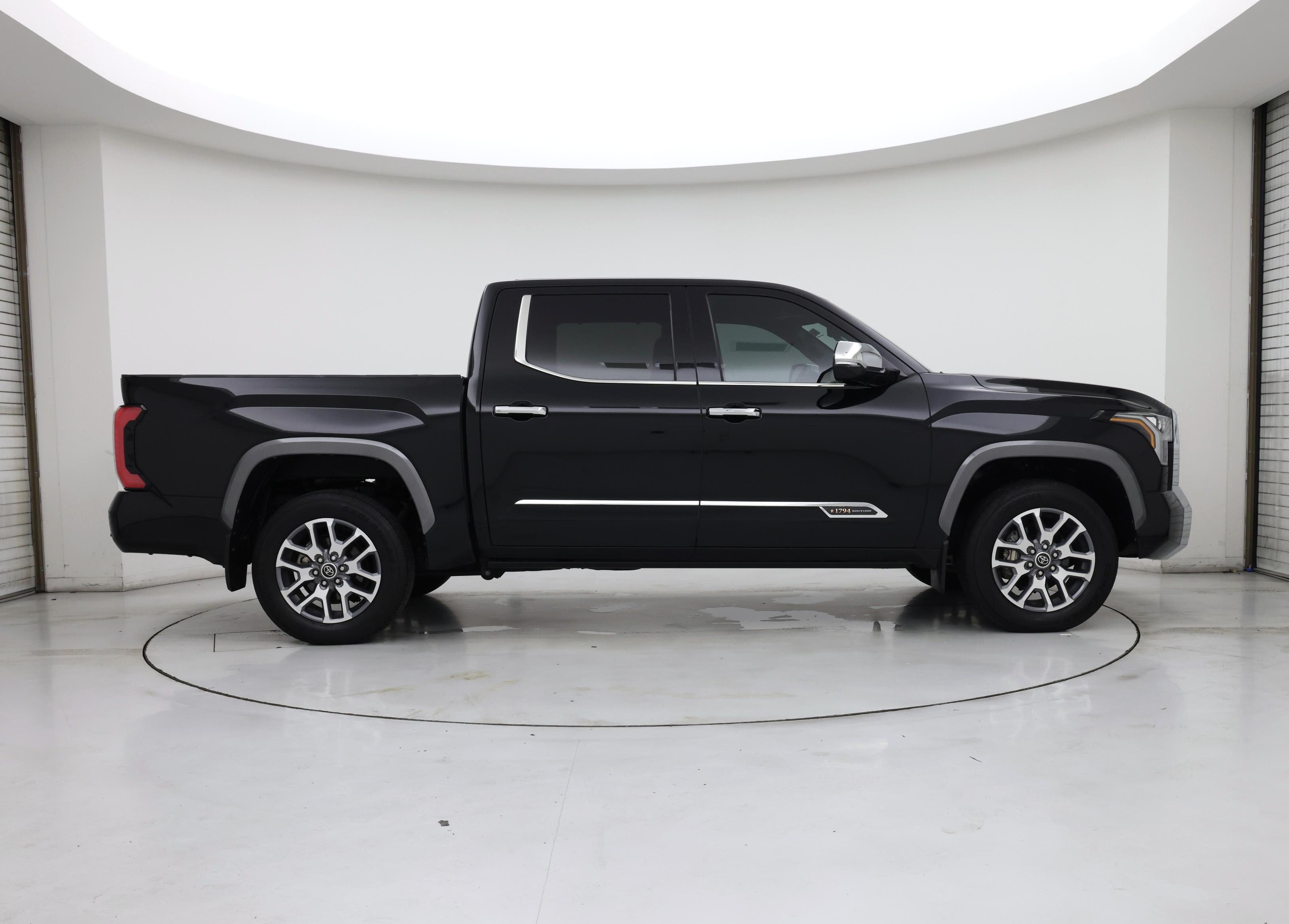 Thumbnail: 2024 Toyota Tundra - 7