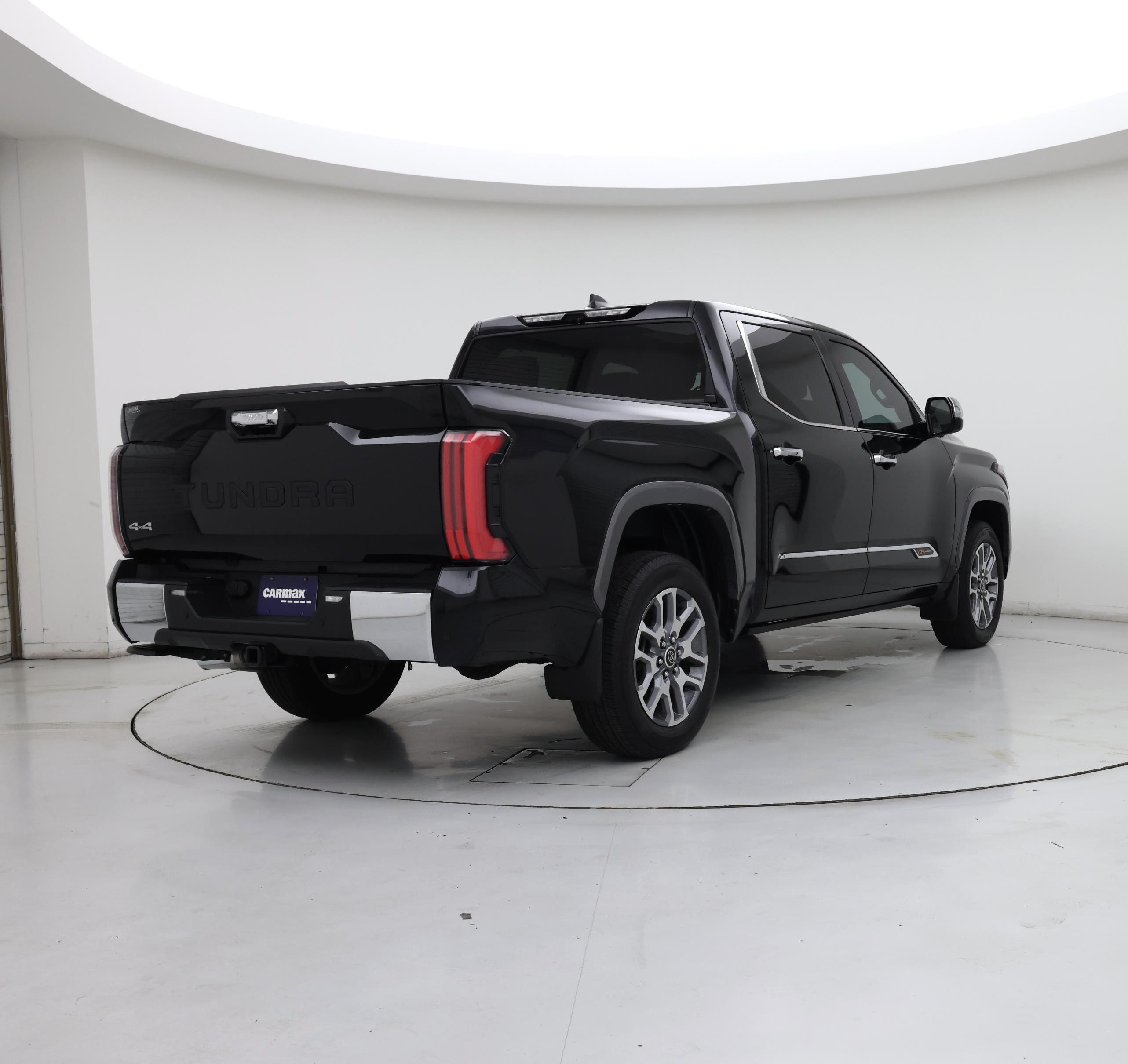 Thumbnail: 2024 Toyota Tundra - 8