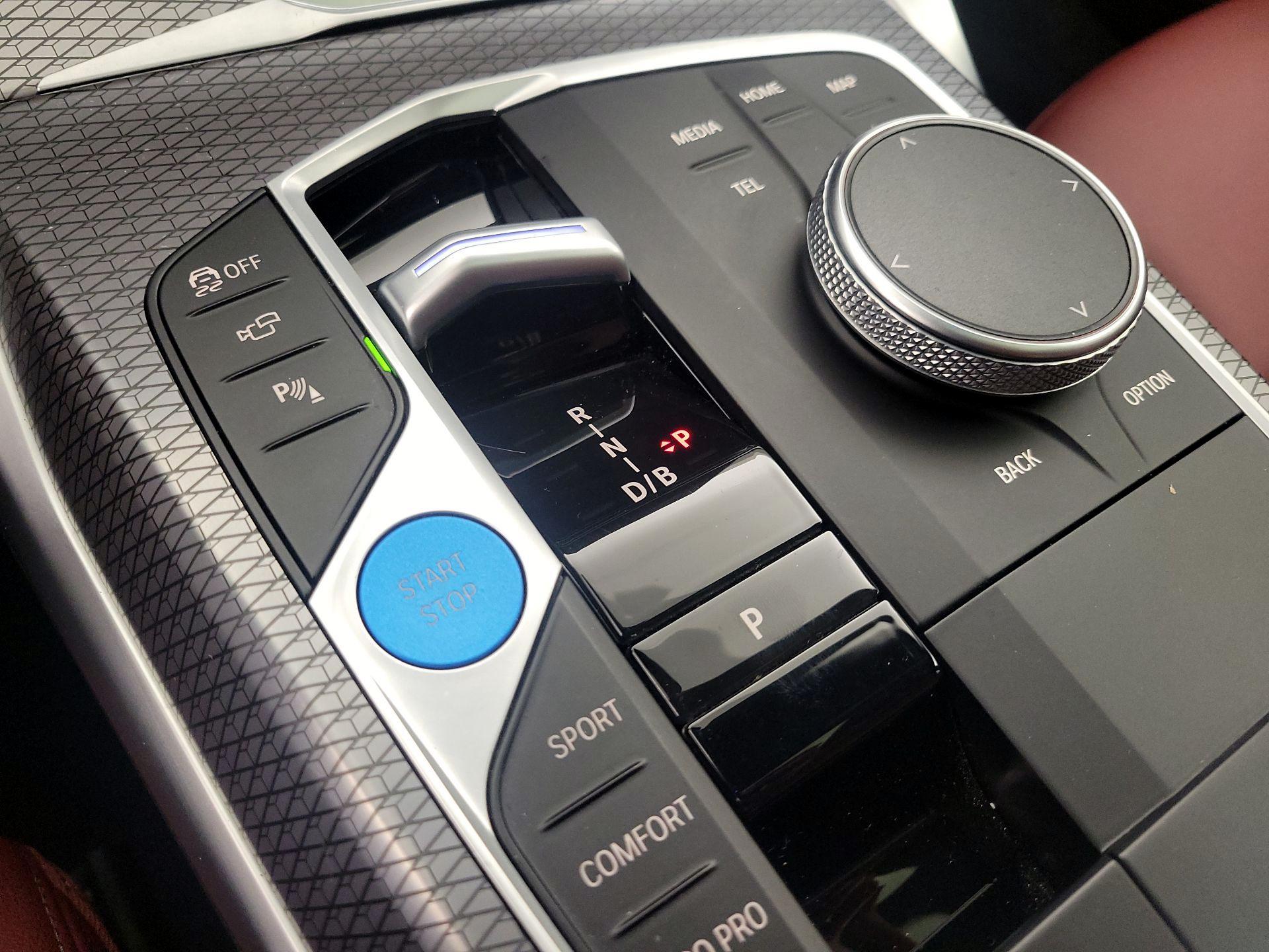 Thumbnail: 2024 BMW i4 - 18