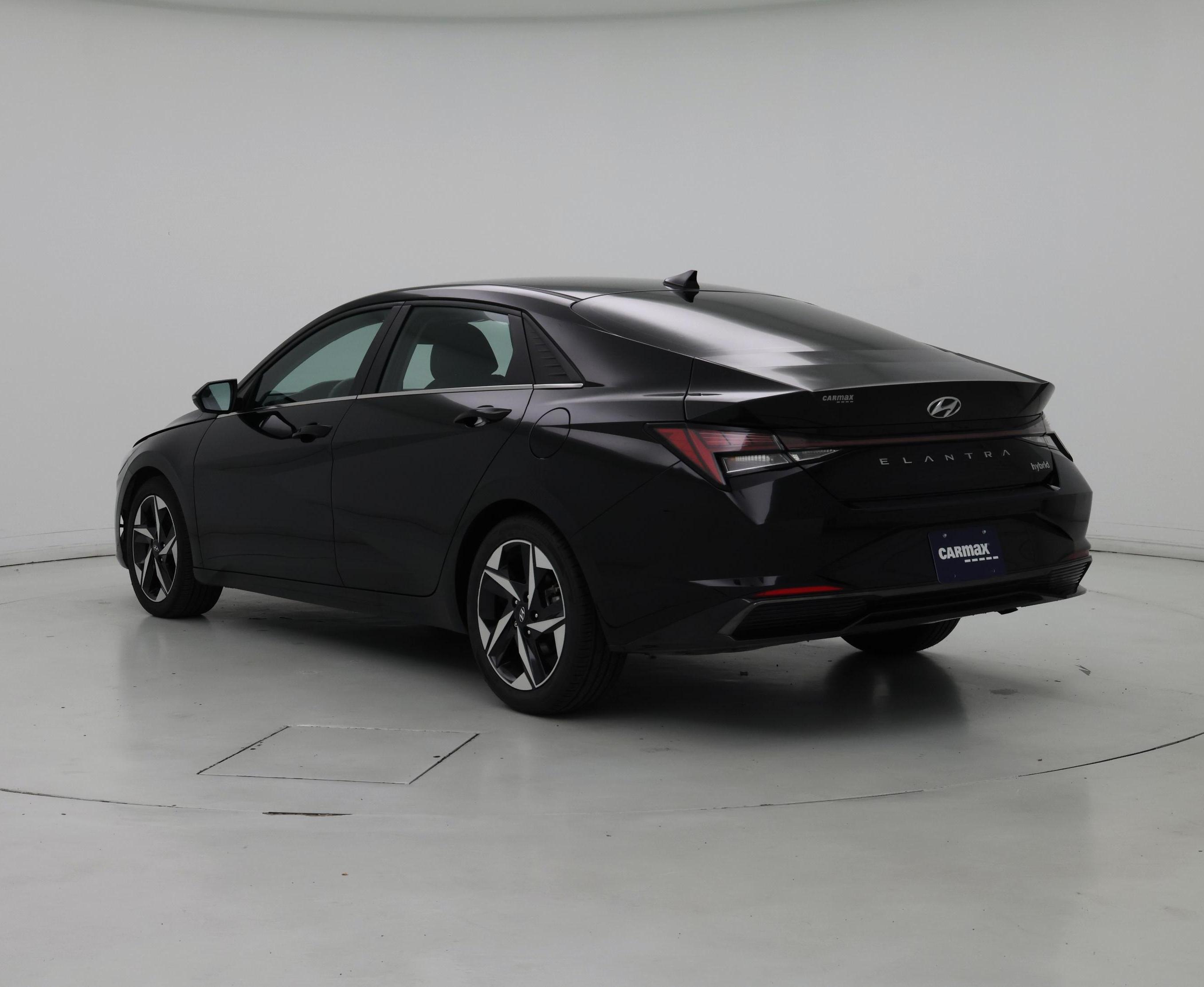 Thumbnail: 2022 Hyundai Elantra - 2