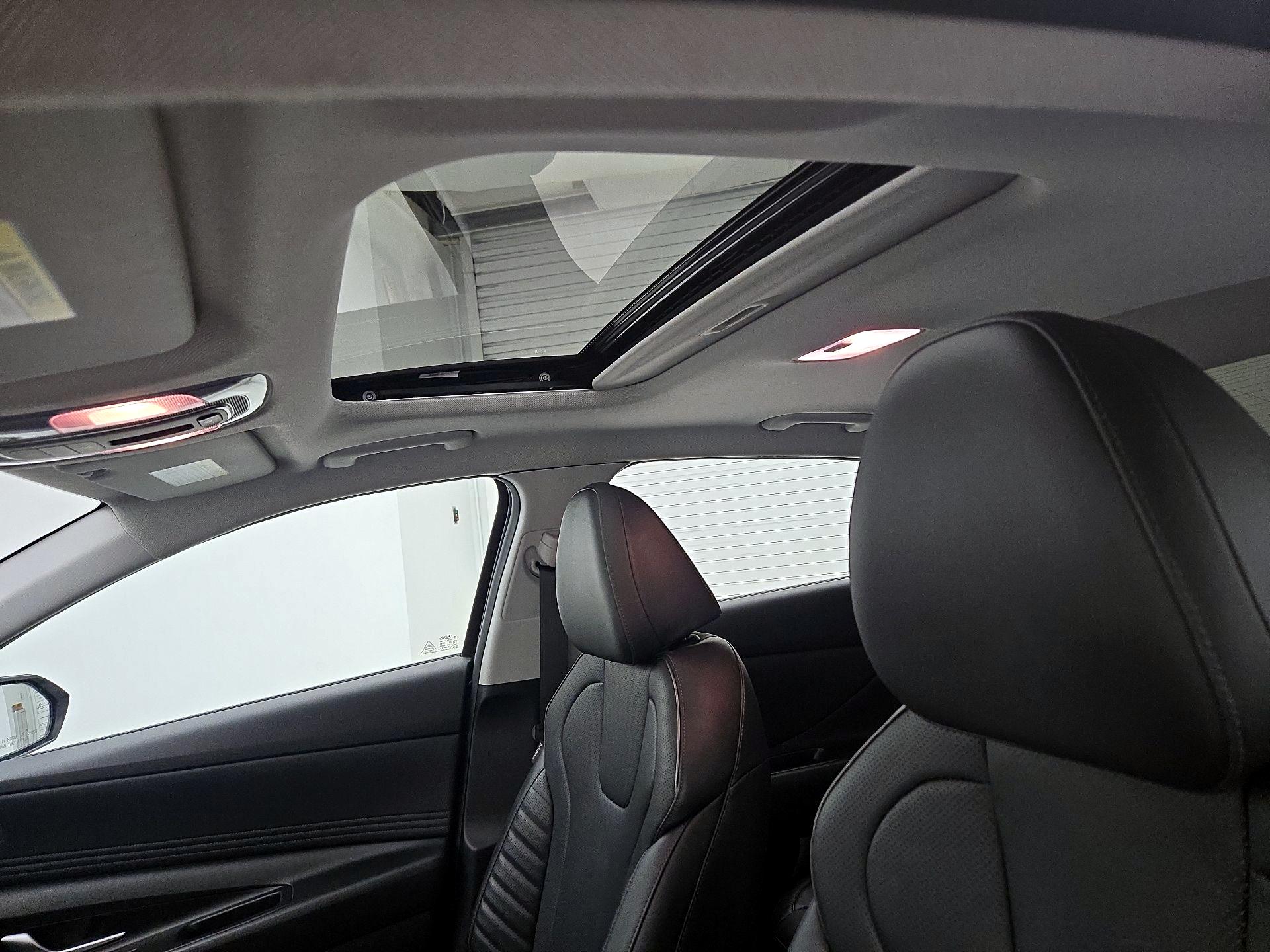 Thumbnail: 2022 Hyundai Elantra - 20