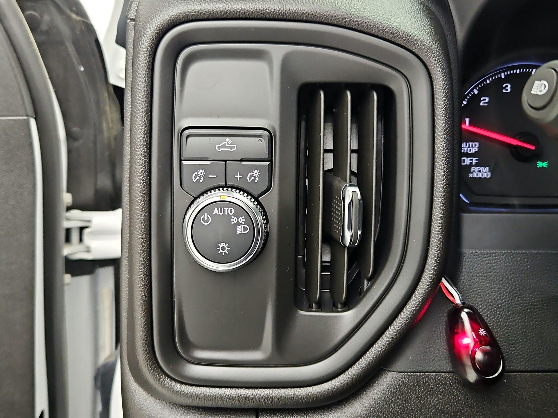 Thumbnail: 2024 GMC Sierra 1500 - 13