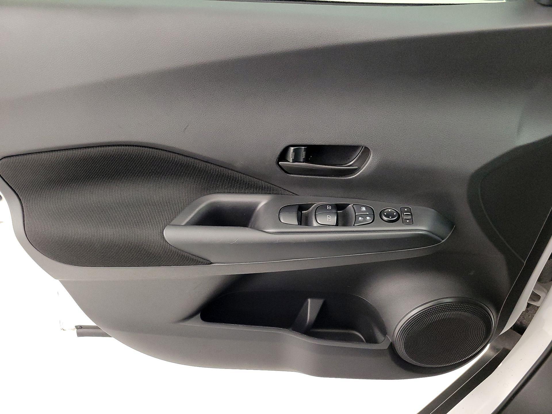 Thumbnail: 2024 Nissan Kicks - 12