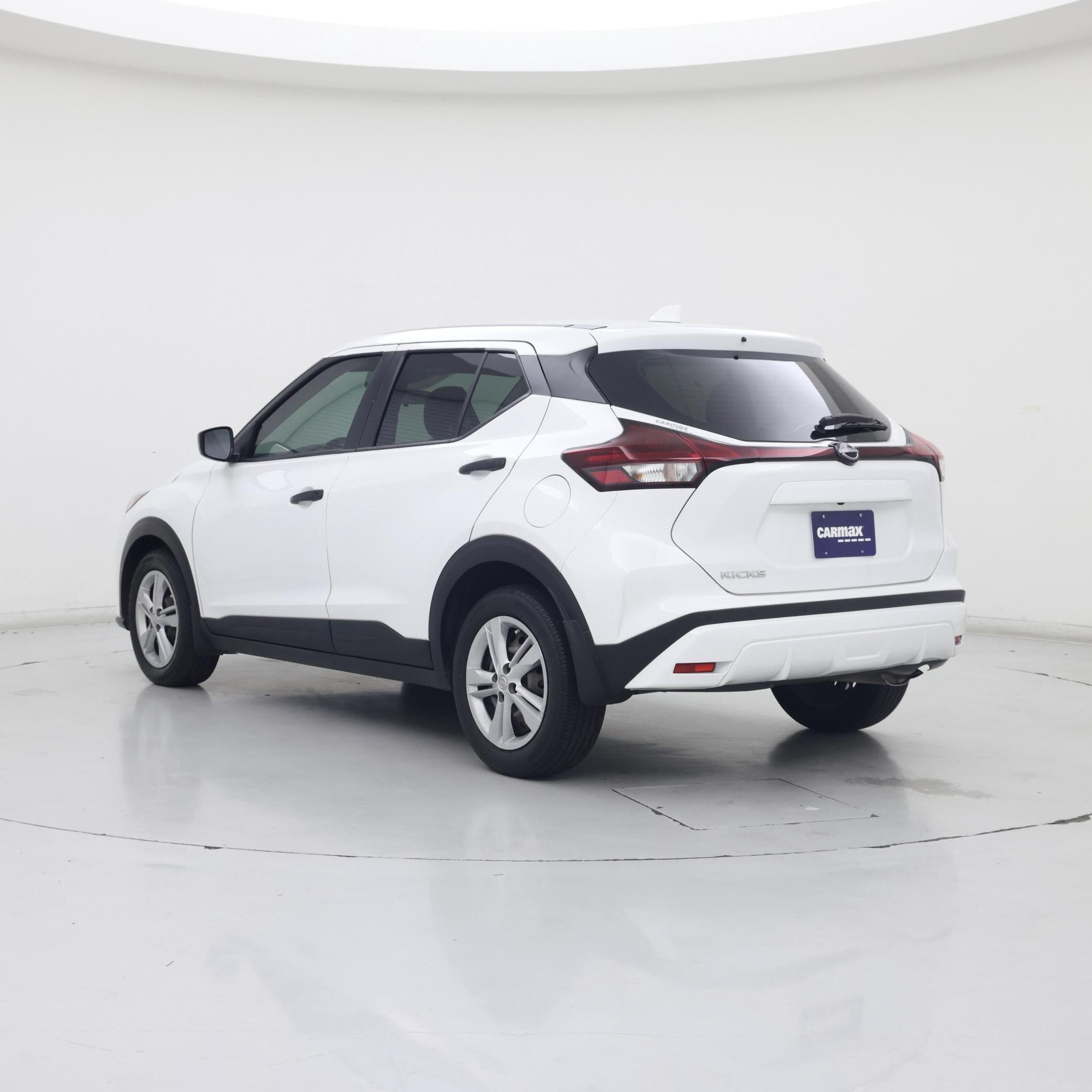 Thumbnail: 2024 Nissan Kicks - 2