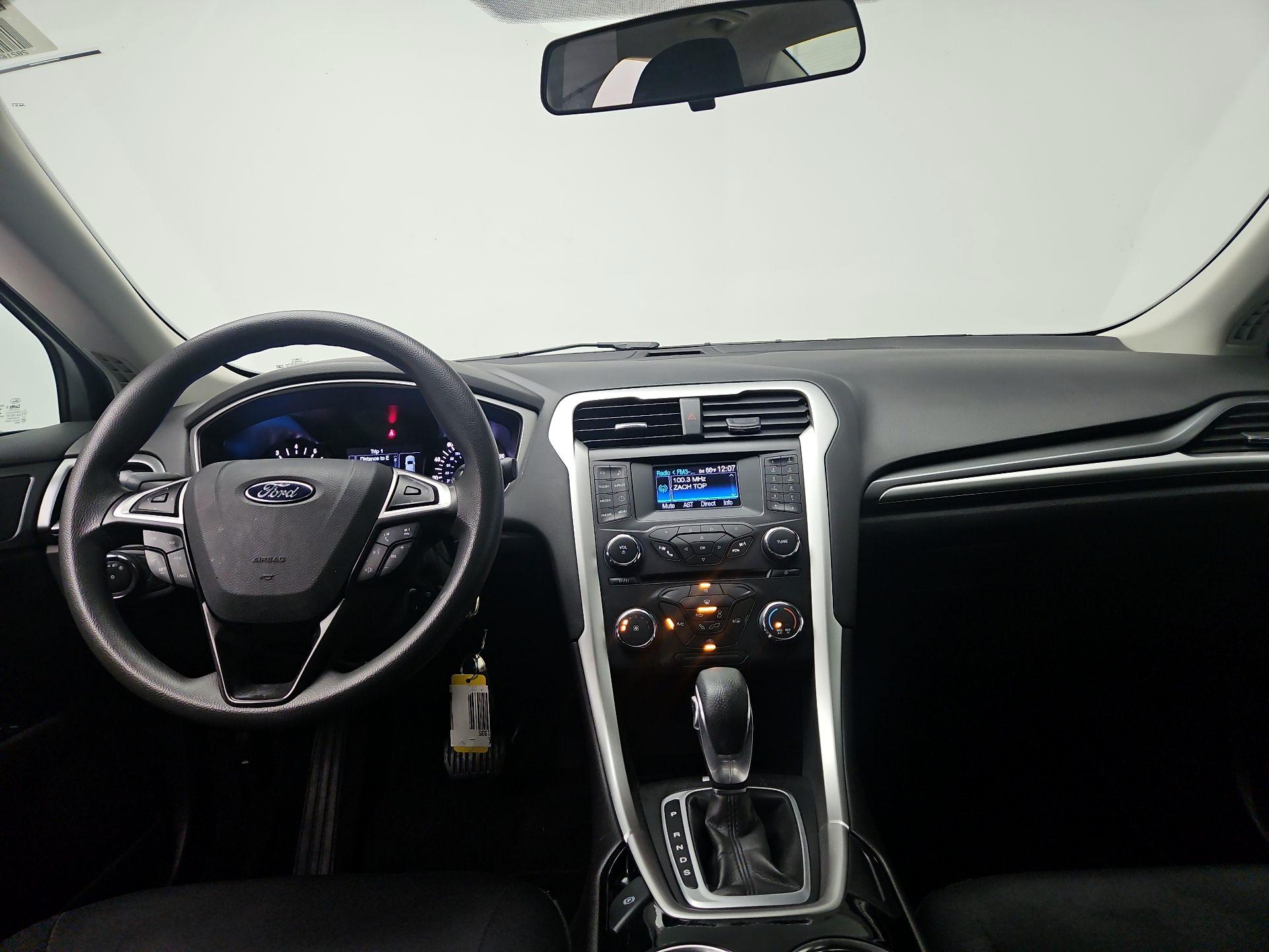 Thumbnail: 2014 Ford Fusion - 9