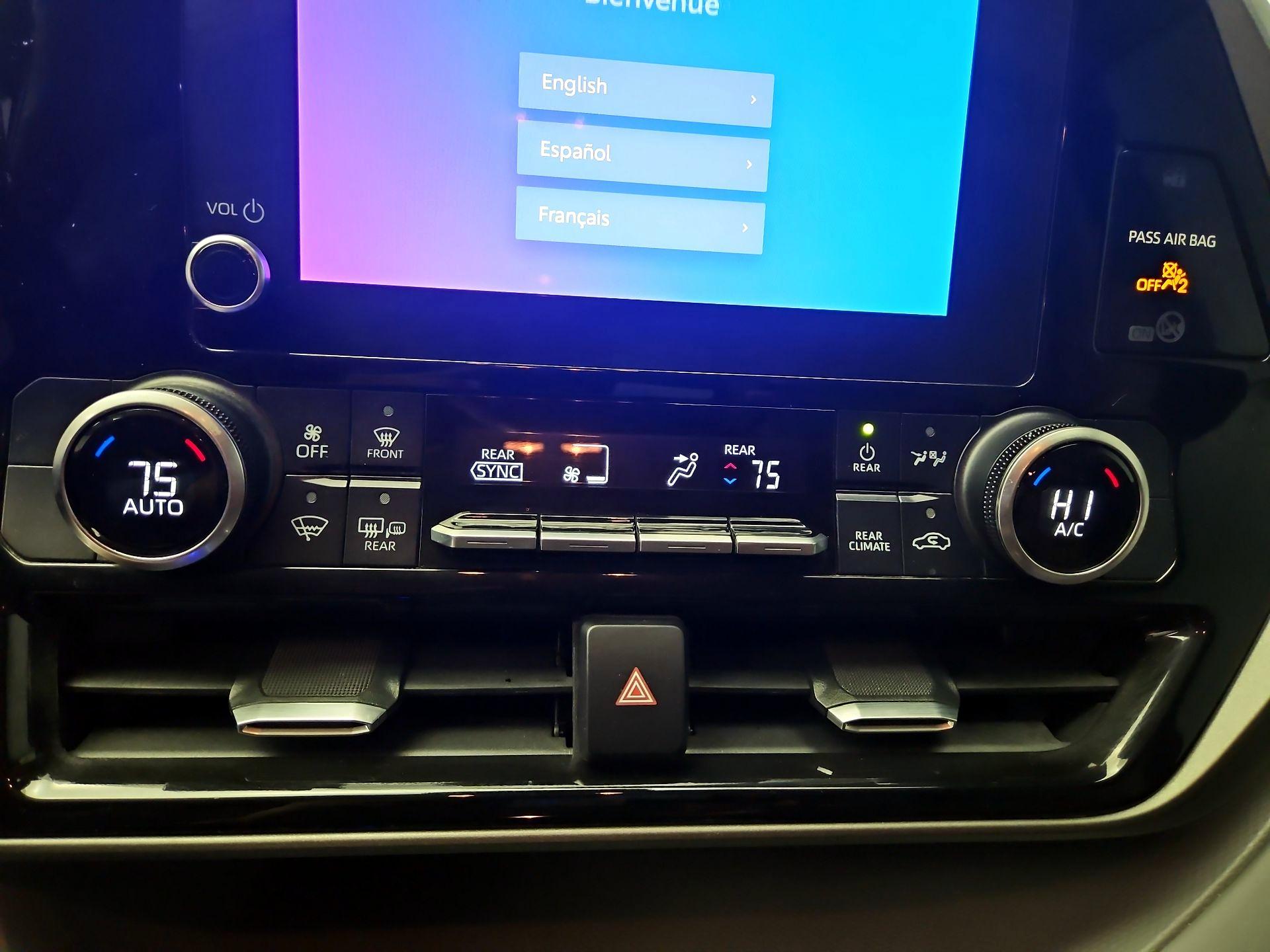 Thumbnail: 2024 Toyota Highlander - 16