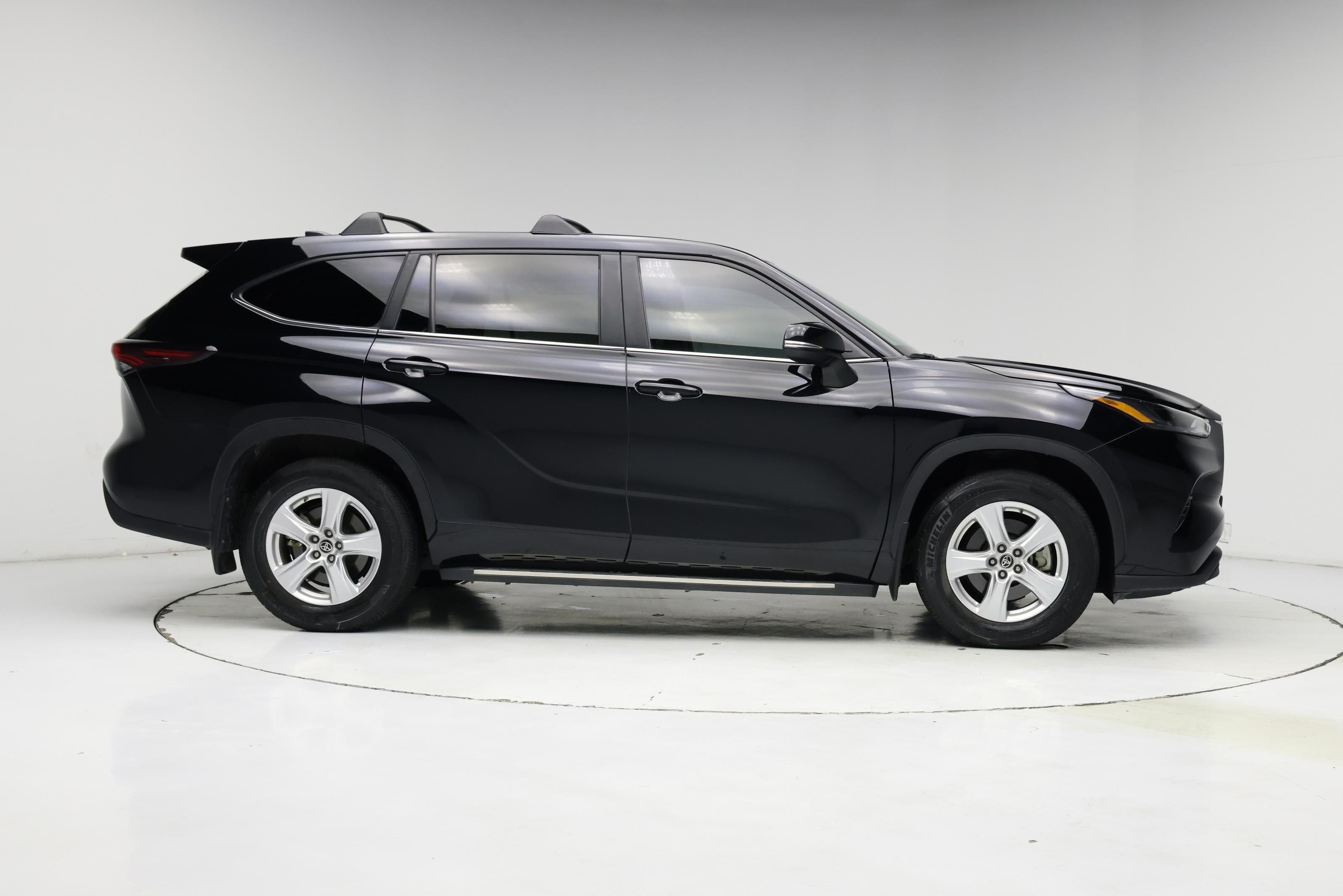 Thumbnail: 2024 Toyota Highlander - 7