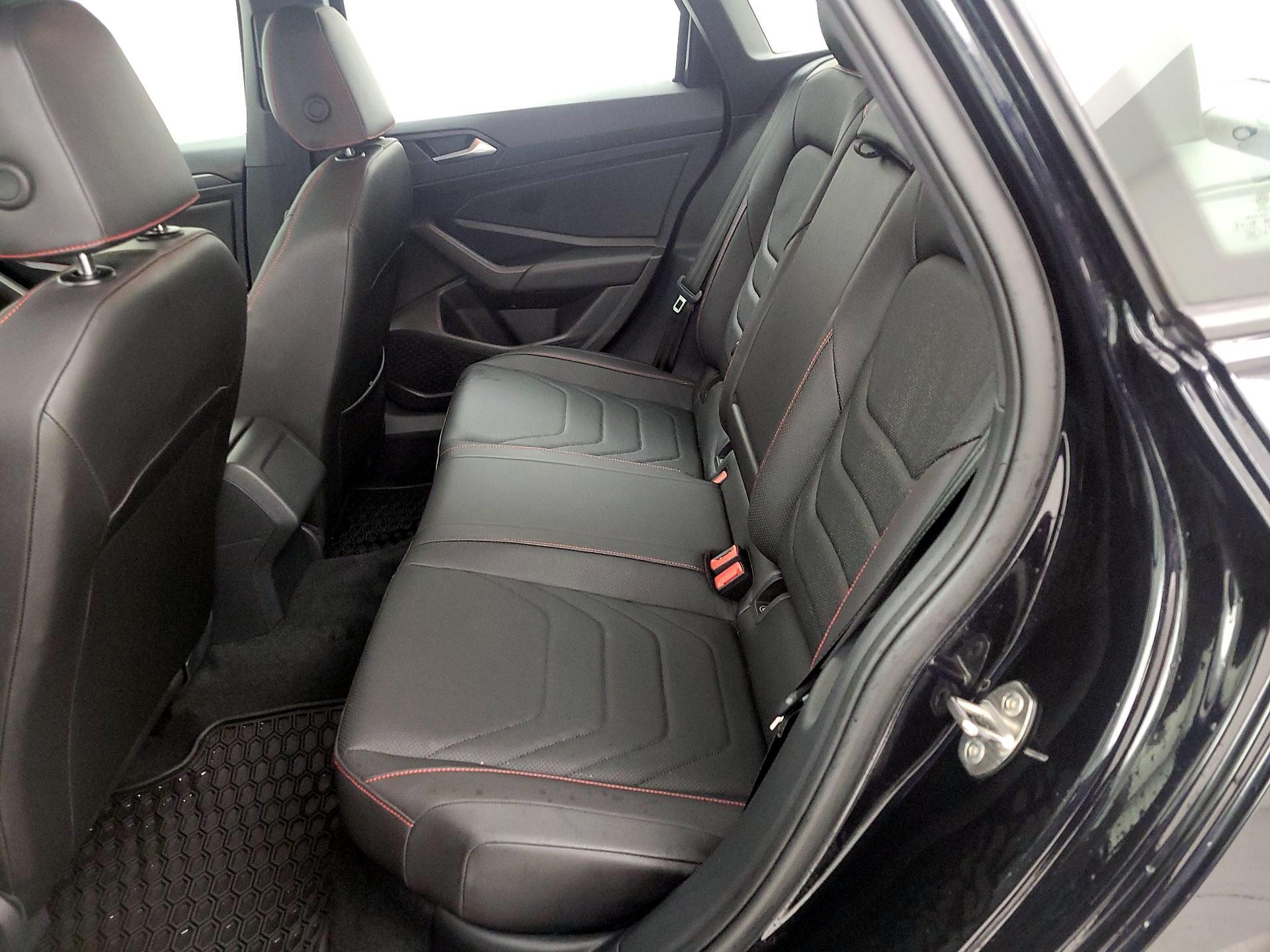 Thumbnail: 2019 Volkswagen Jetta - 20