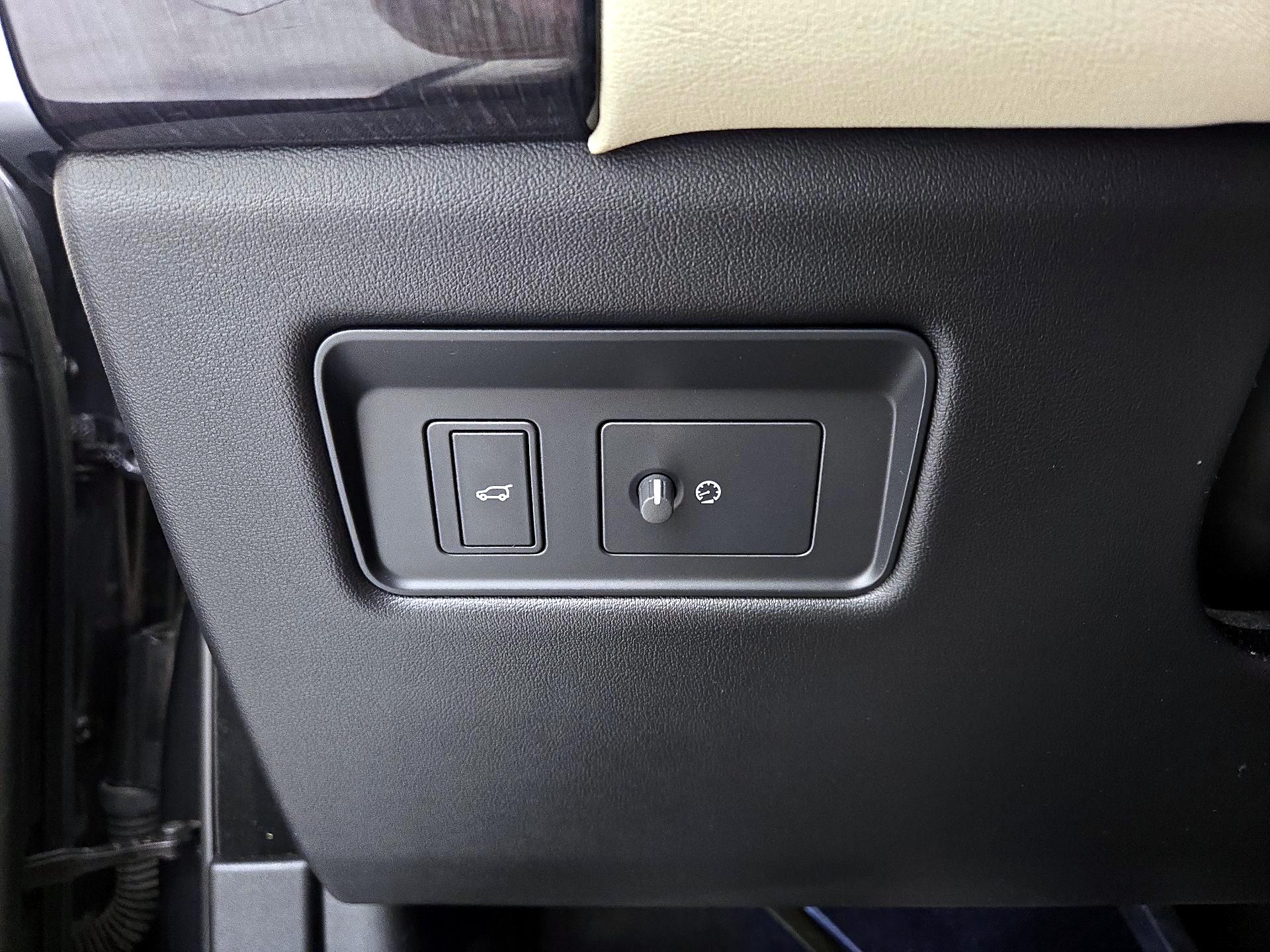 Thumbnail: 2022 Land Rover Range Rover Sport - 13