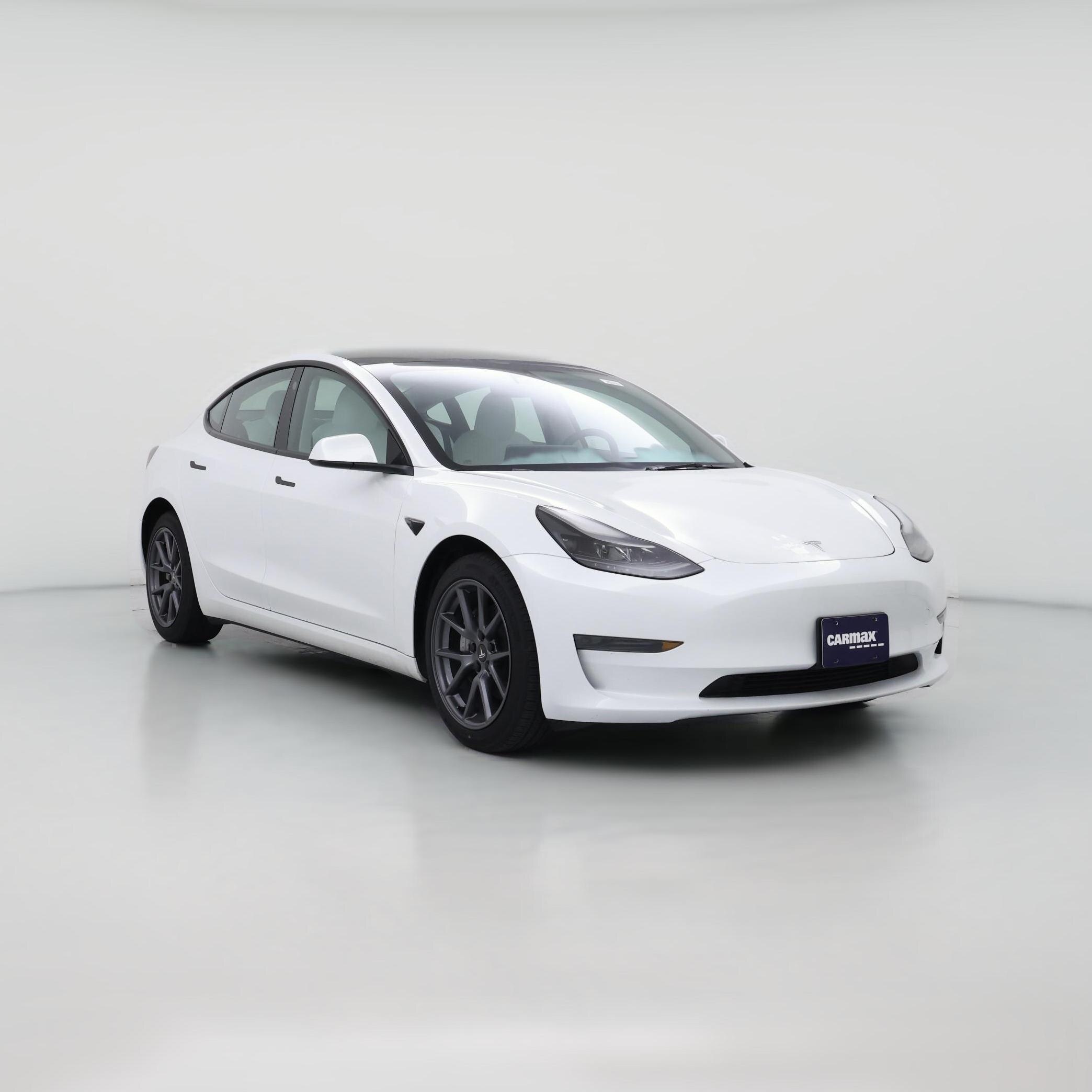 Thumbnail: 2023 Tesla Model 3 - 1