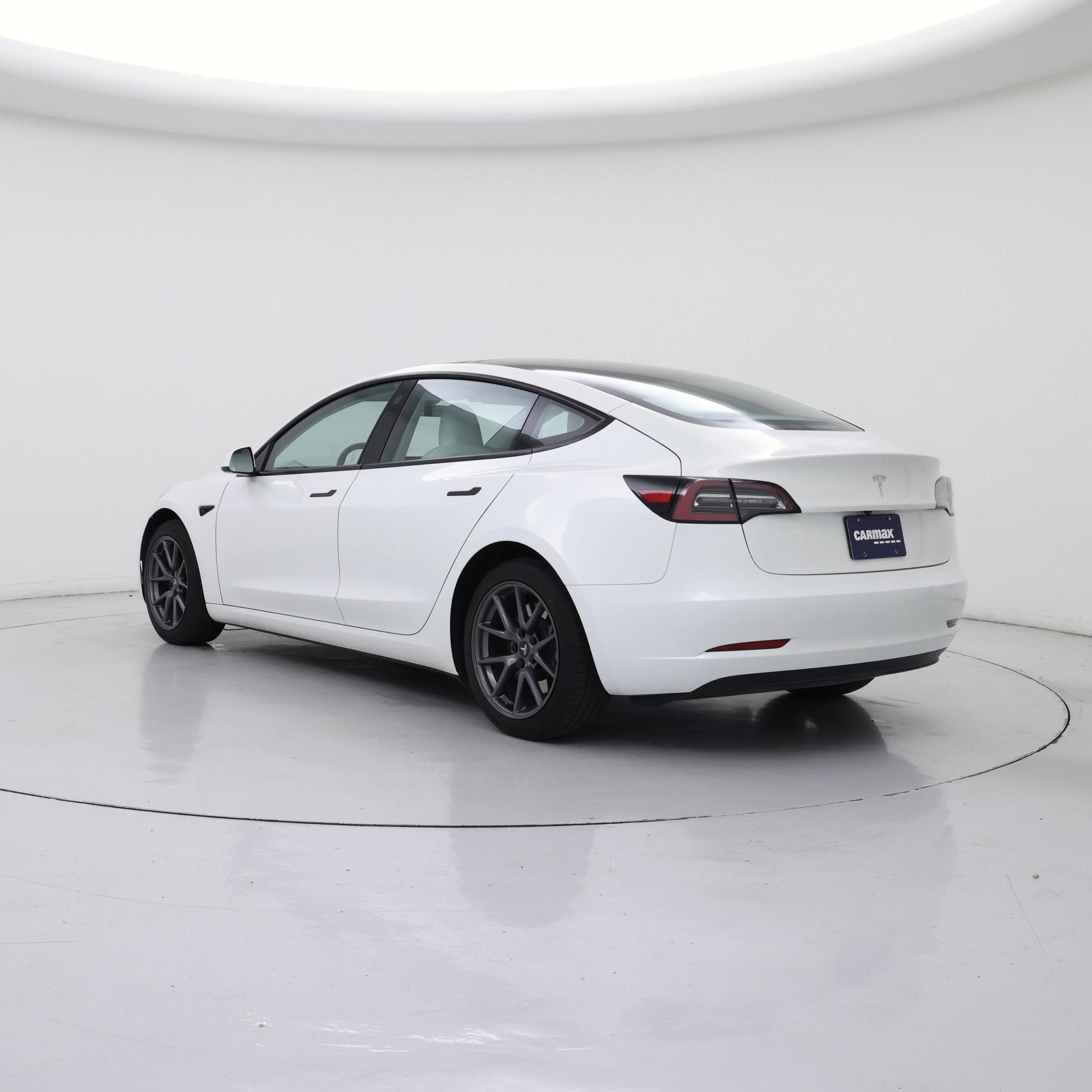 Thumbnail: 2023 Tesla Model 3 - 2