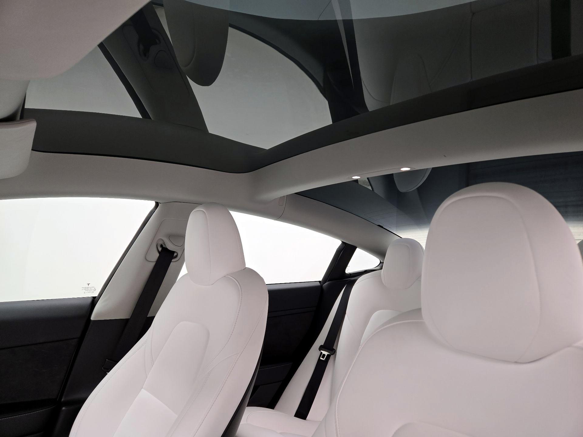 Thumbnail: 2023 Tesla Model 3 - 19