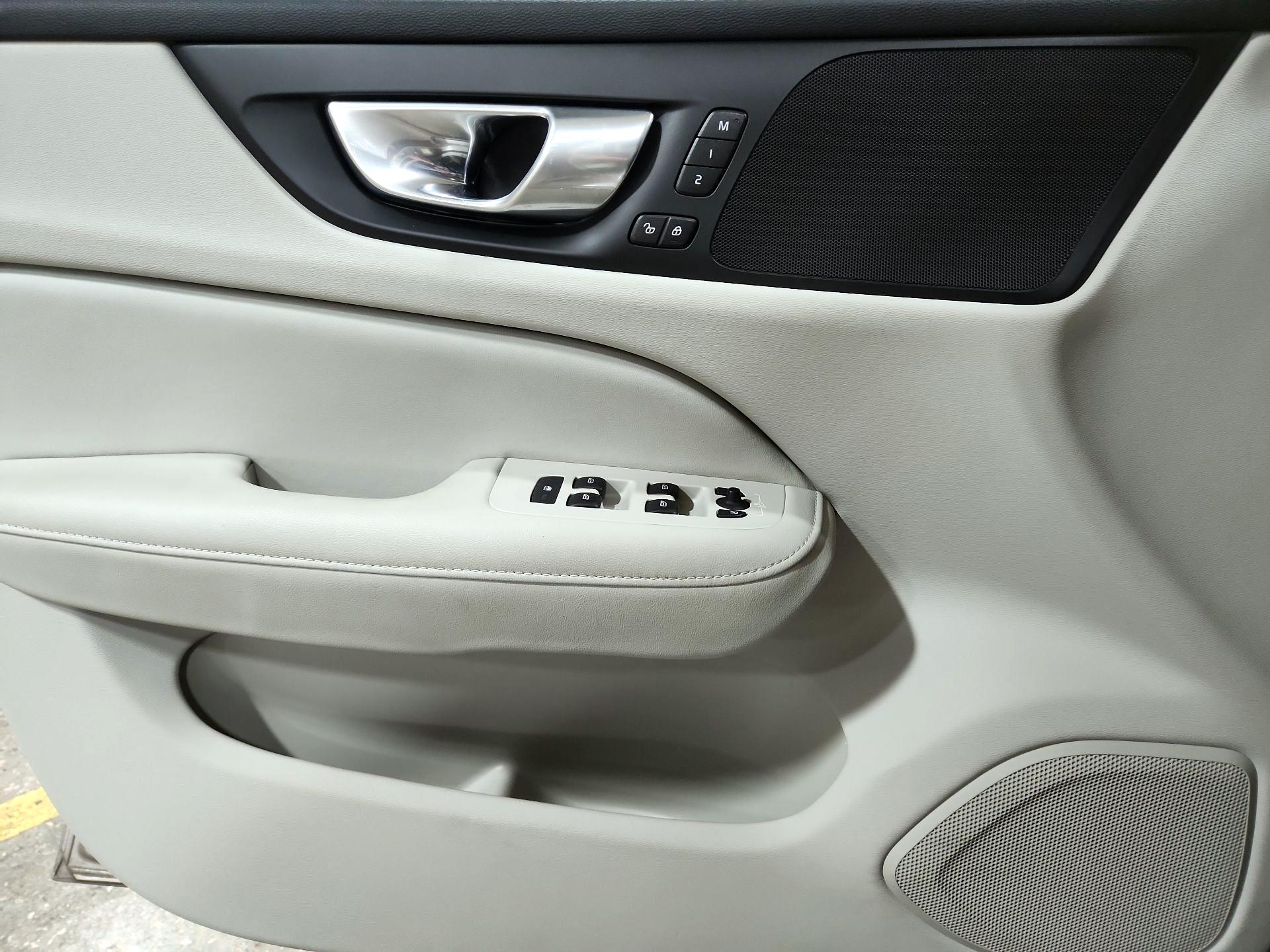 Thumbnail: 2024 Volvo S60 - 12