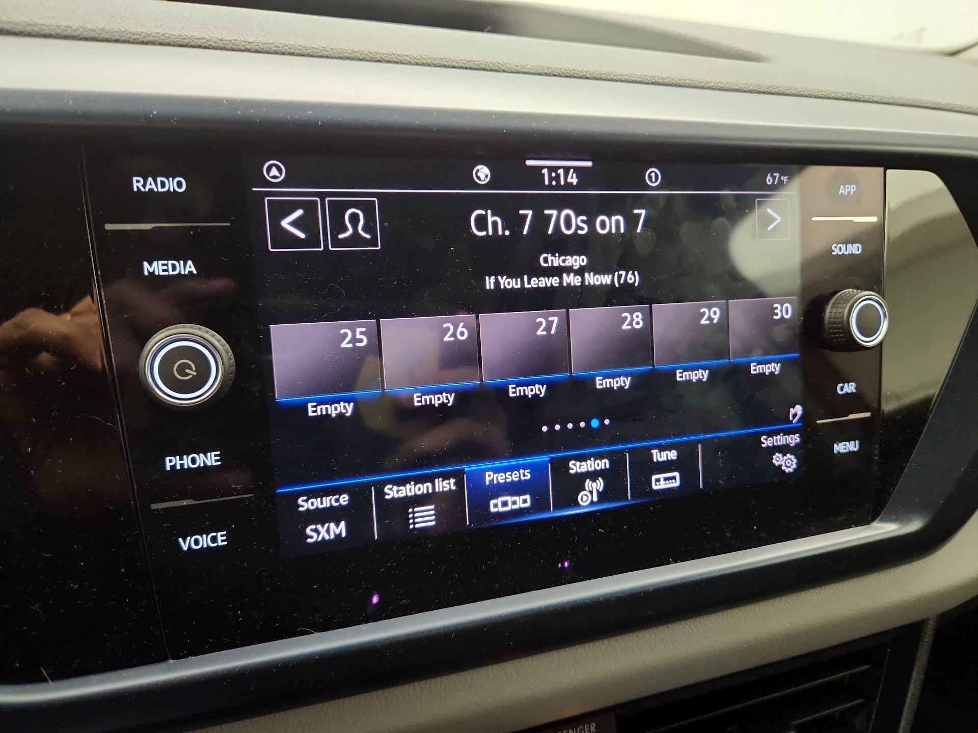 Thumbnail: 2023 Volkswagen Taos - 15