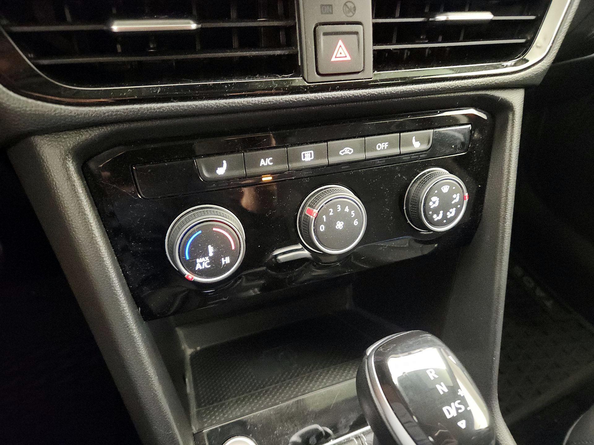 Thumbnail: 2023 Volkswagen Taos - 16