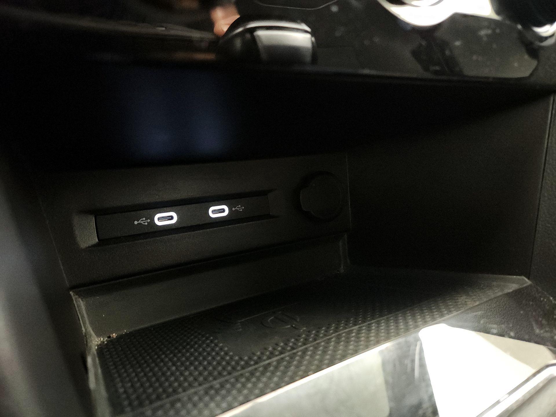 Thumbnail: 2023 Volkswagen Taos - 18