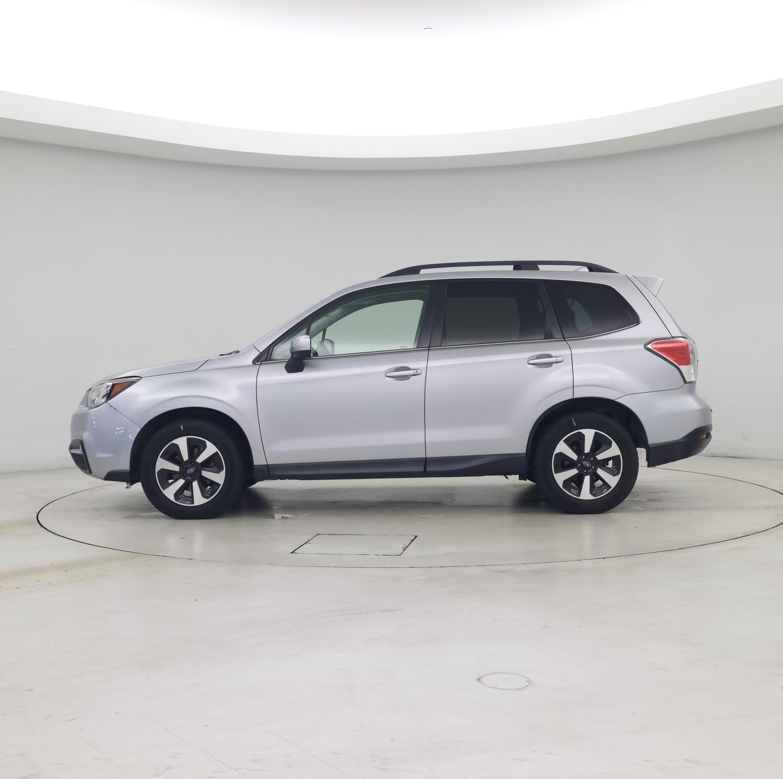 Thumbnail: 2017 Subaru Forester - 3