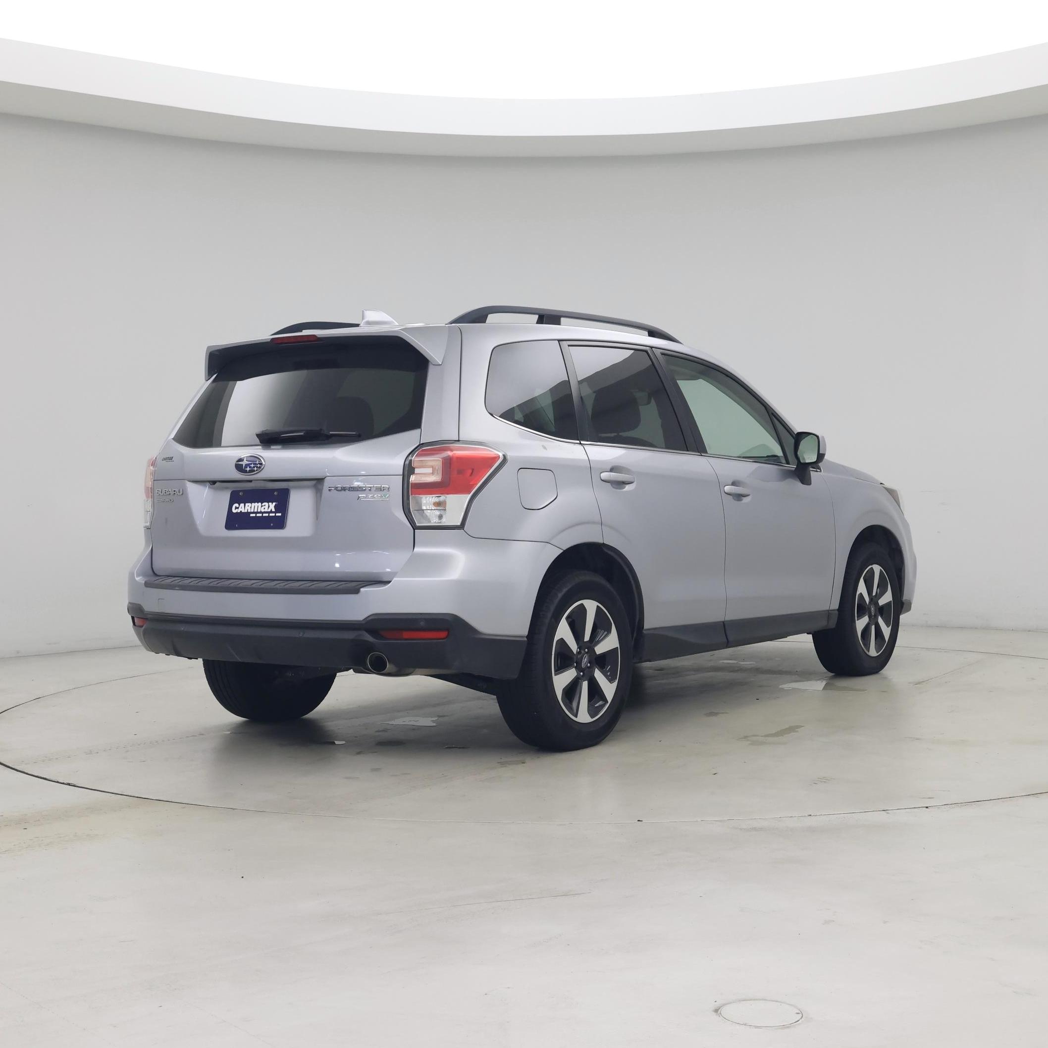 Thumbnail: 2017 Subaru Forester - 8