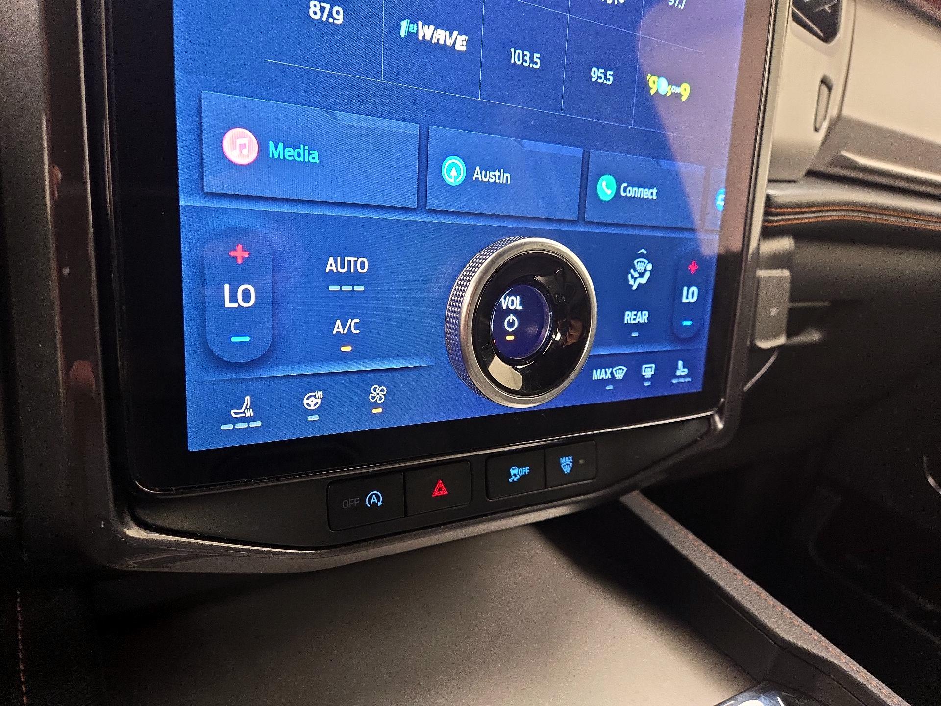 Thumbnail: 2024 Ford Expedition - 17