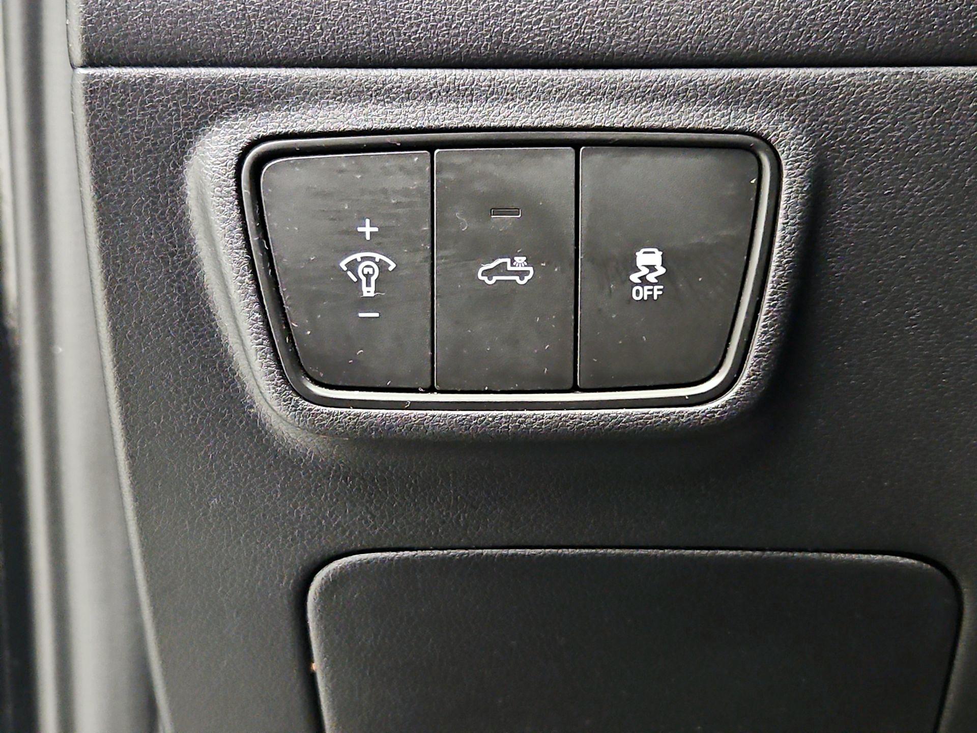 Thumbnail: 2022 Hyundai Santa Cruz - 13