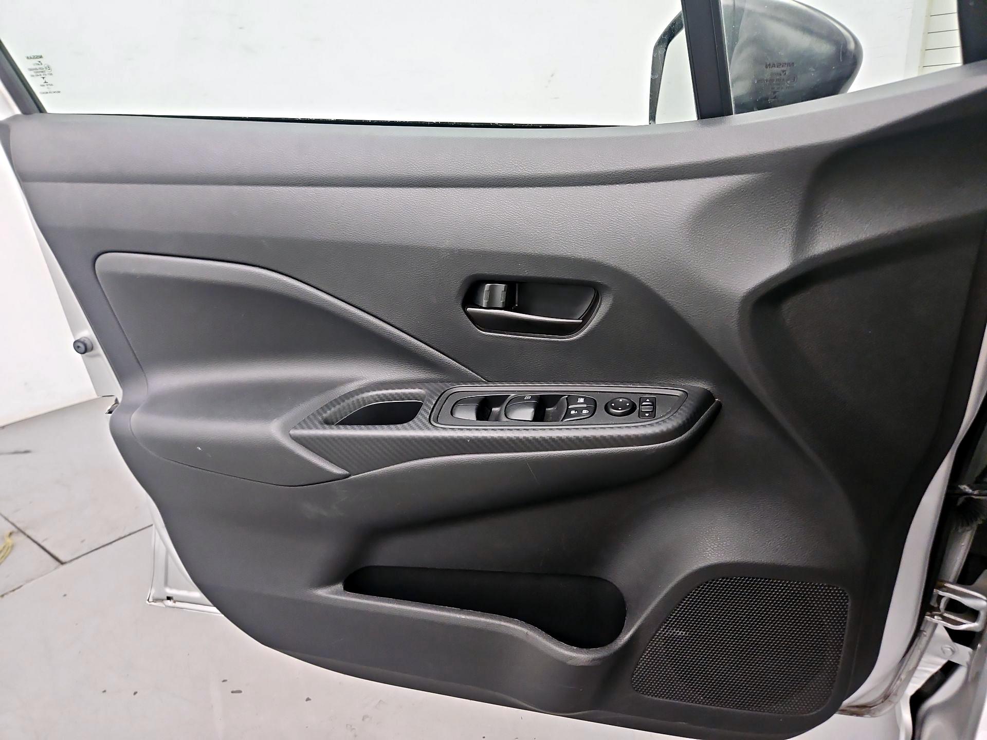 Thumbnail: 2021 Nissan Versa - 12