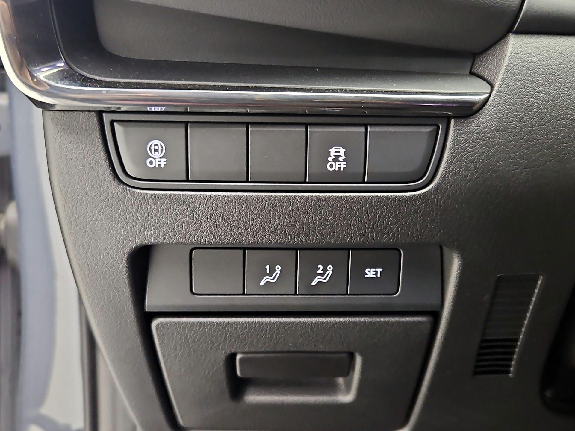 Thumbnail: 2023 Mazda Mazda3 - 13