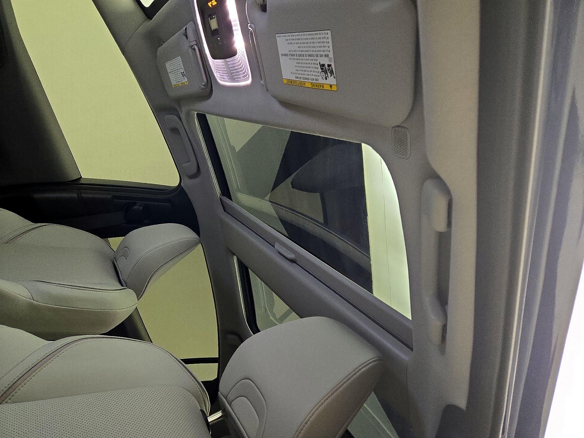 Thumbnail: 2025 Toyota Prius - 19