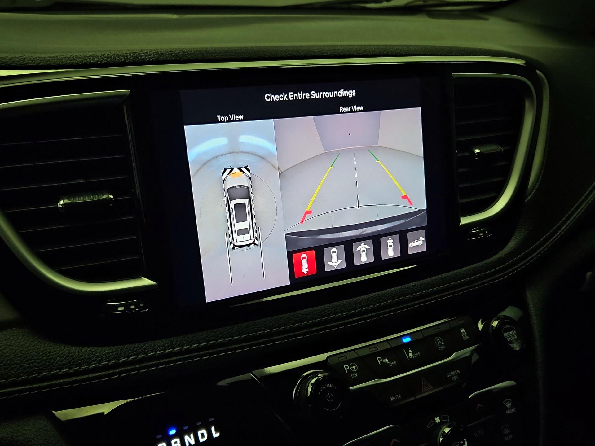 Thumbnail: 2023 Chrysler Pacifica - 15