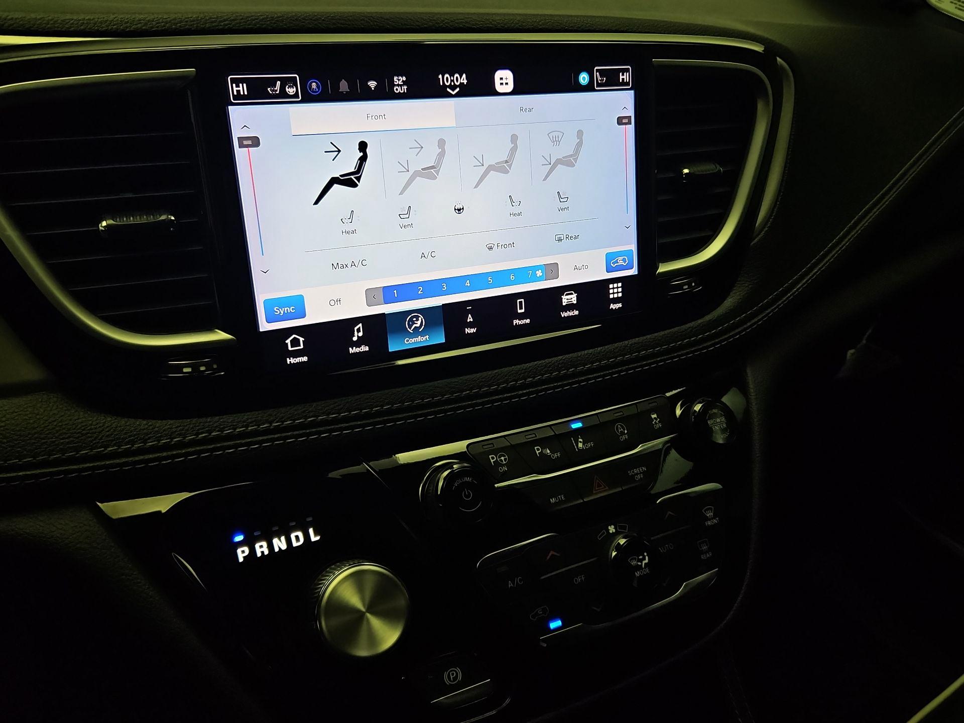 Thumbnail: 2023 Chrysler Pacifica - 17