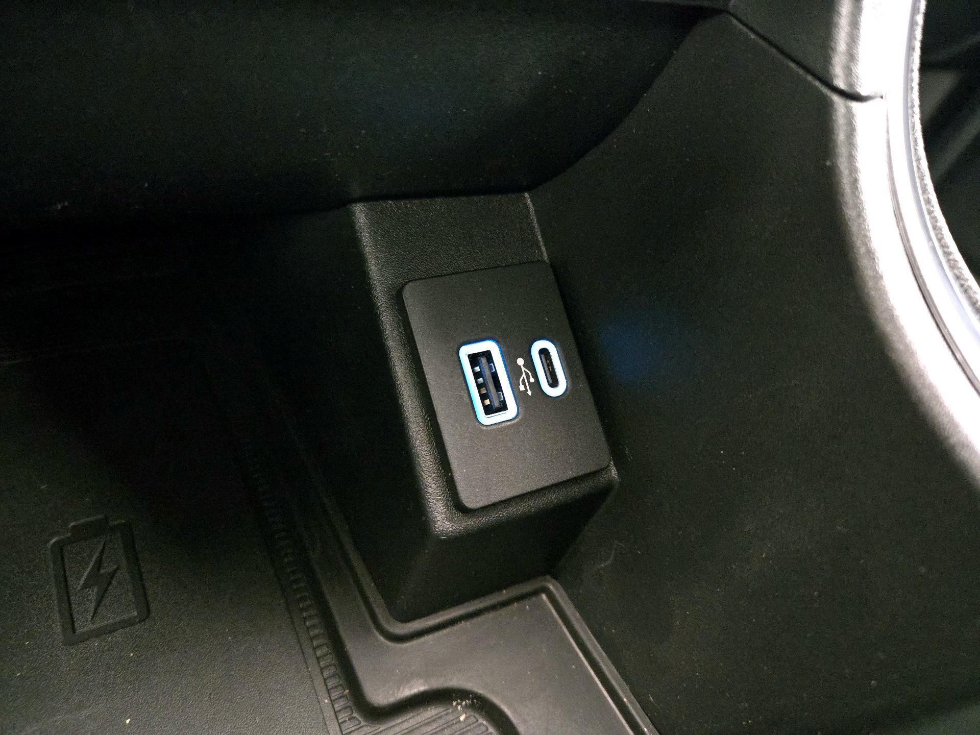 Thumbnail: 2024 Ford Edge - 18