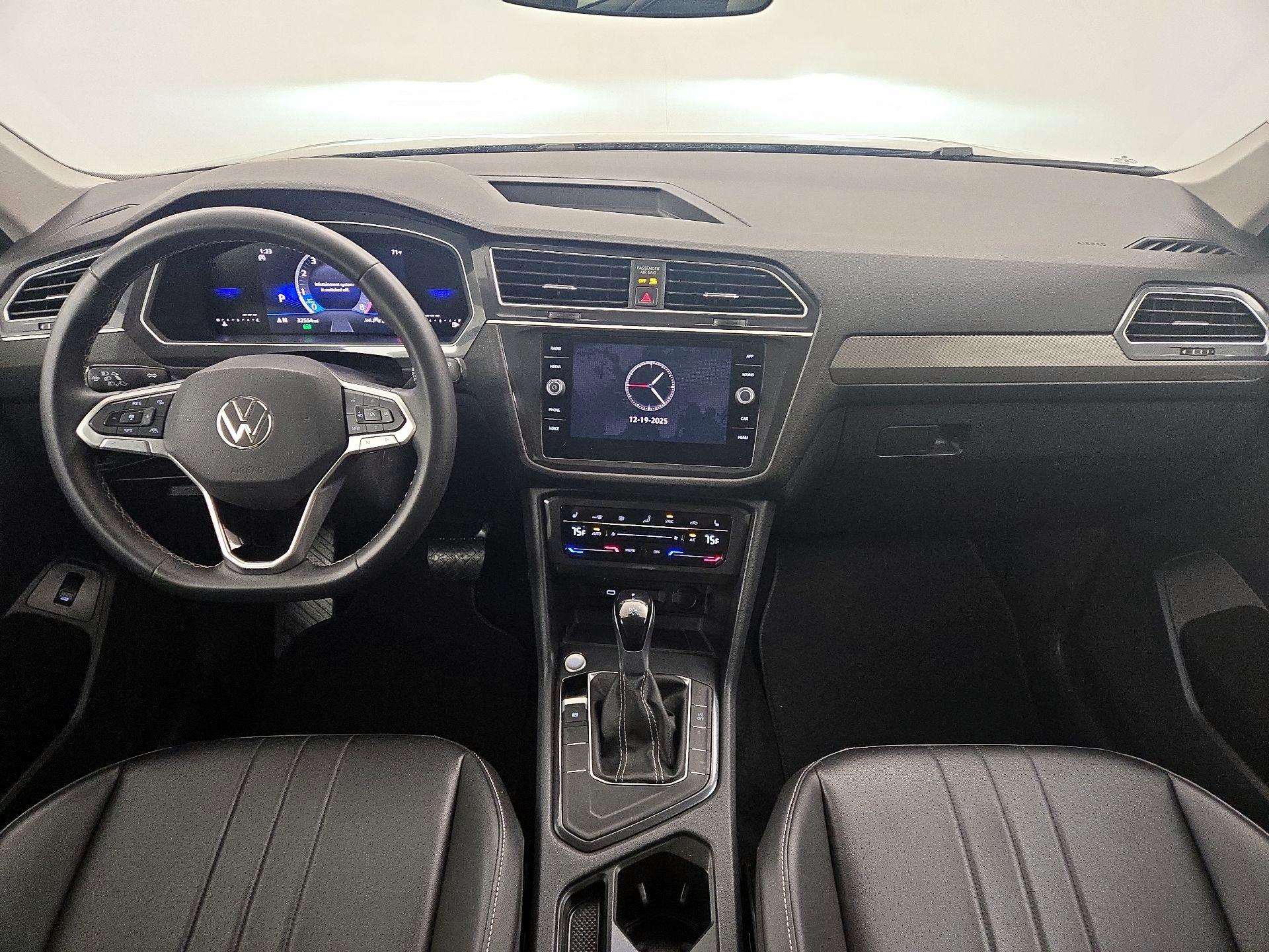 Thumbnail: 2024 Volkswagen Tiguan - 9