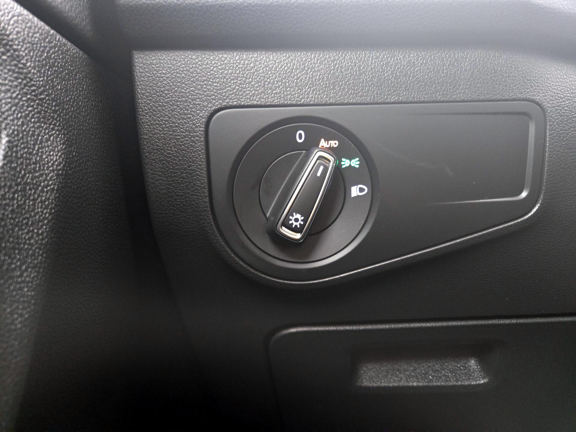 Thumbnail: 2024 Volkswagen Tiguan - 13