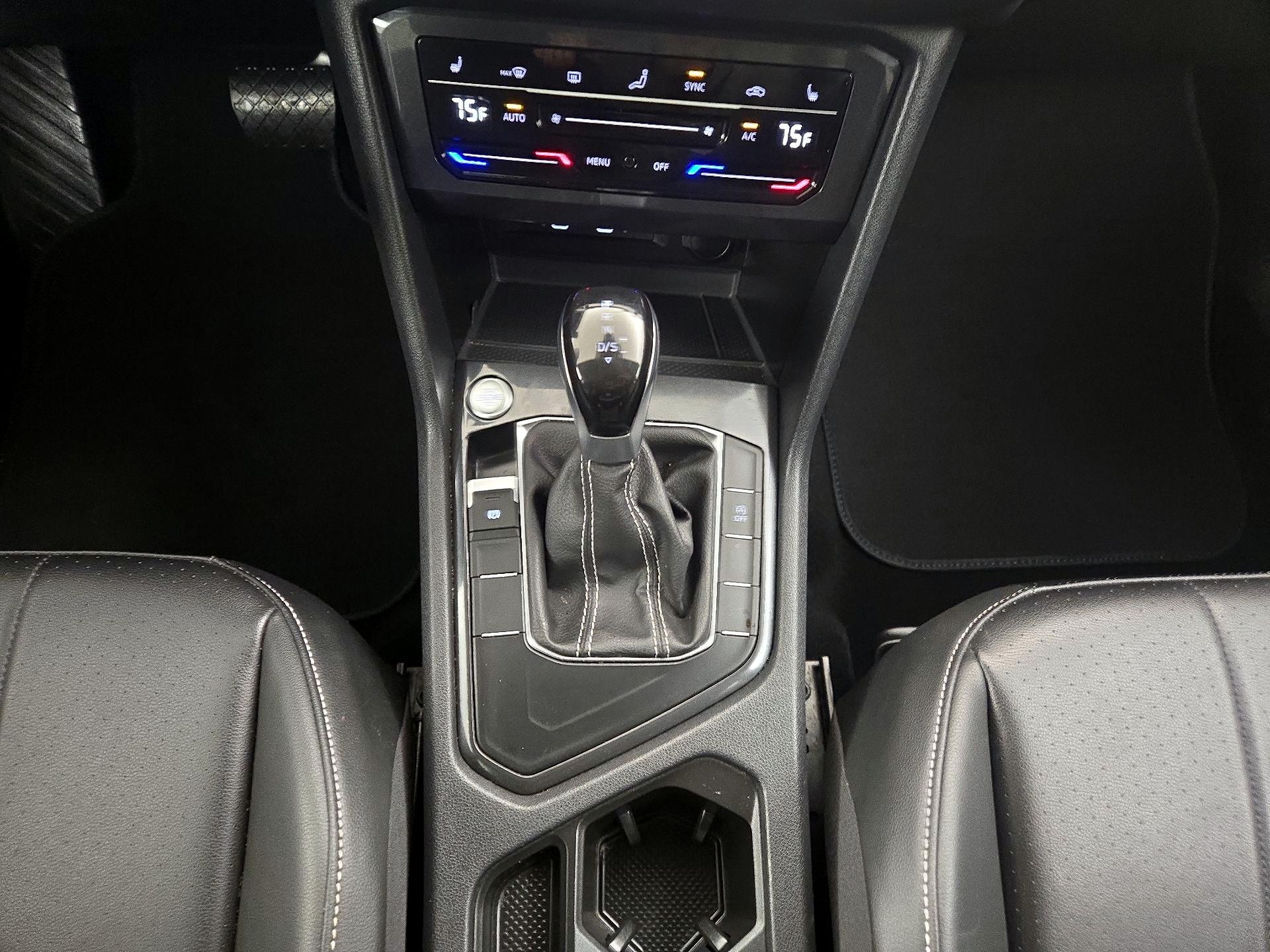 Thumbnail: 2024 Volkswagen Tiguan - 17