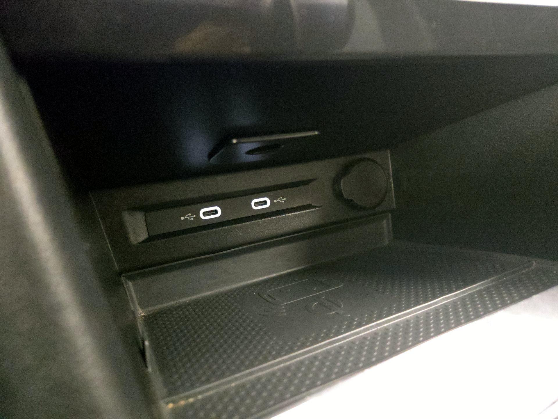 Thumbnail: 2024 Volkswagen Tiguan - 18