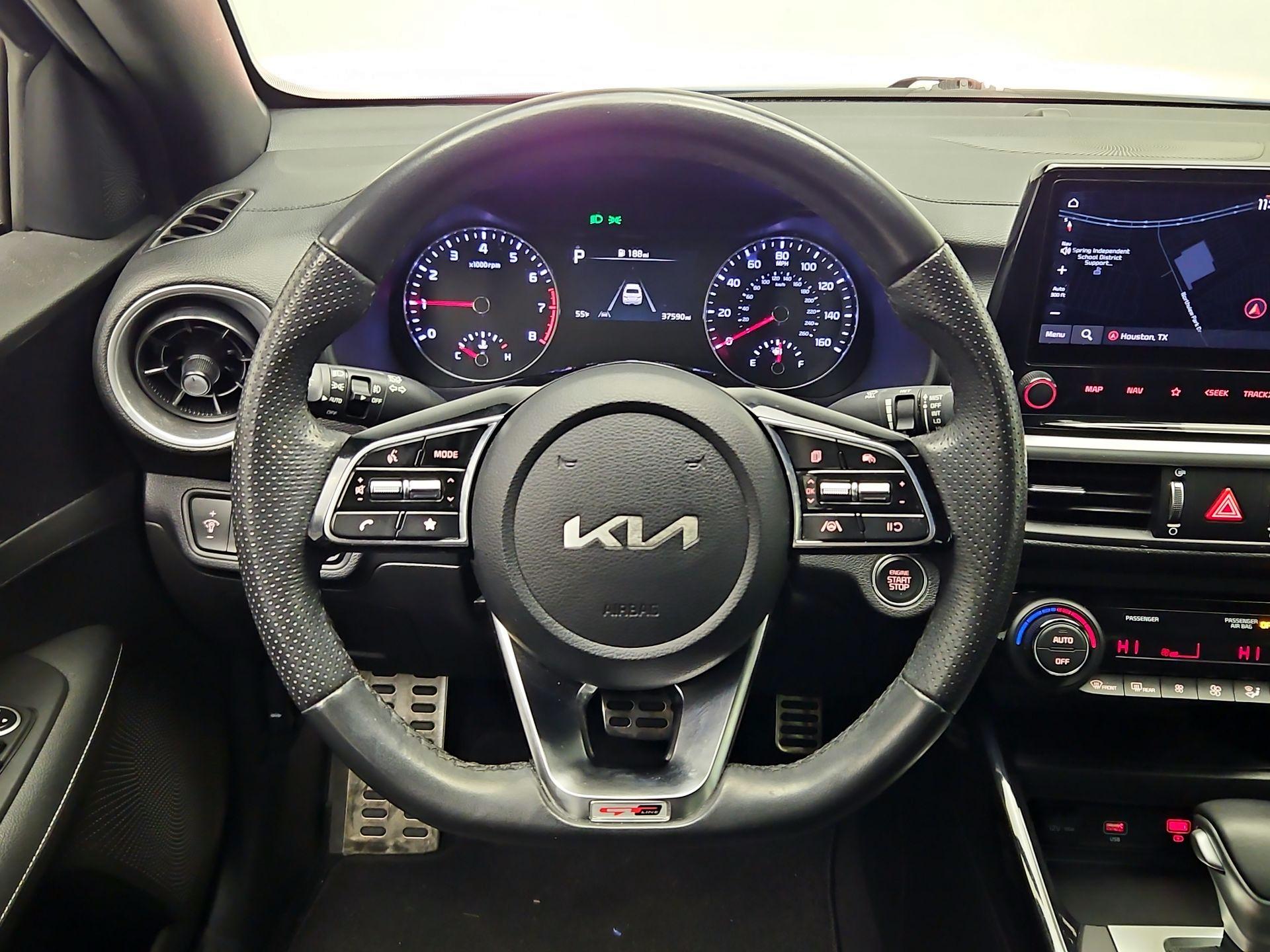 Thumbnail: 2023 Kia Forte - 10