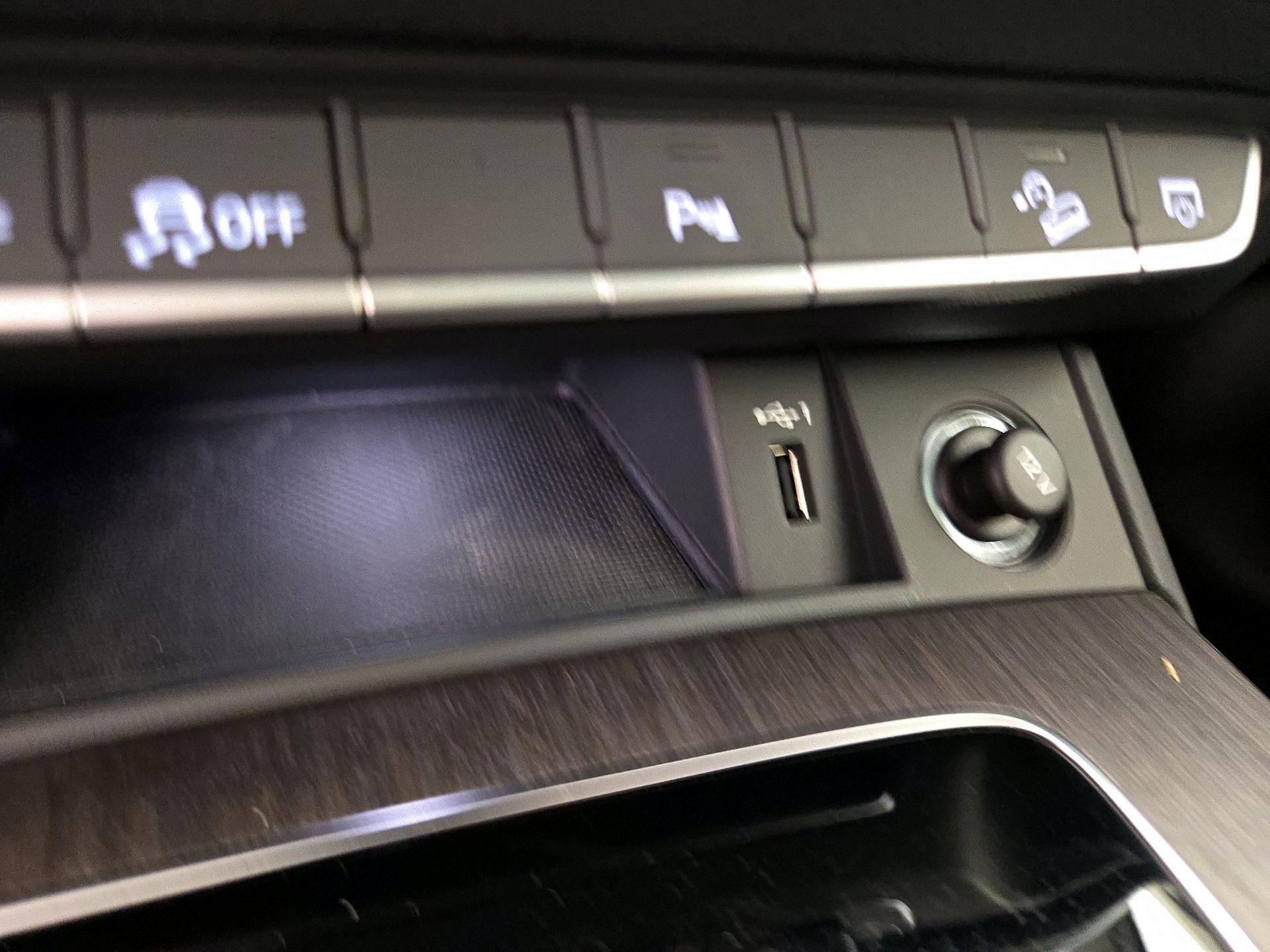 Thumbnail: 2023 Audi Q5 - 19