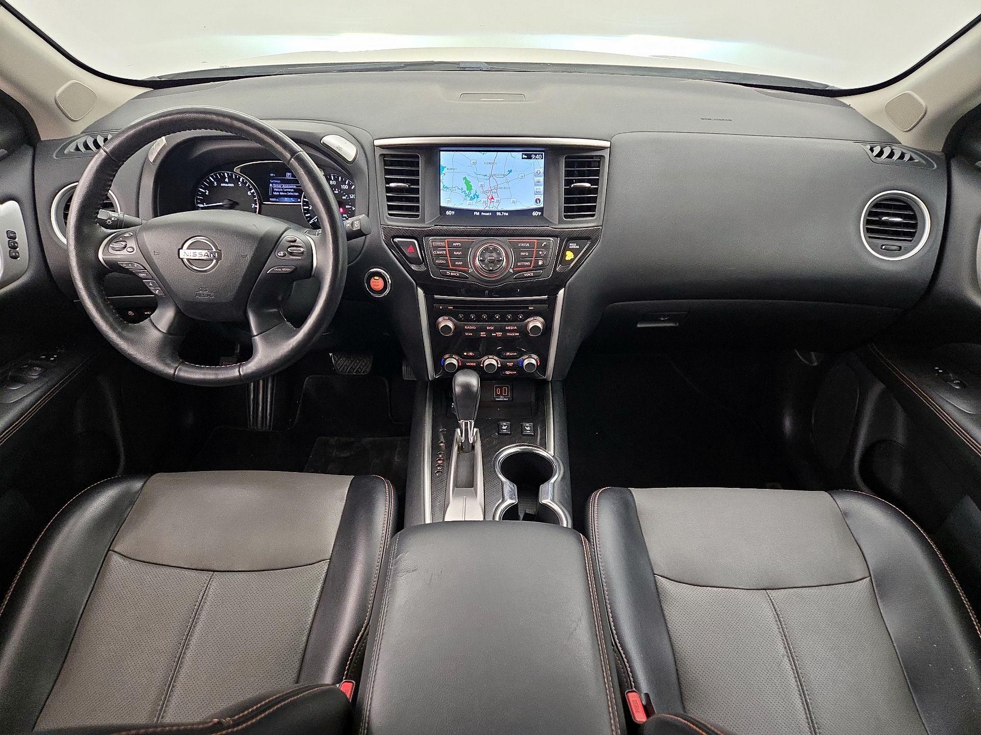 Thumbnail: 2020 Nissan Pathfinder - 9