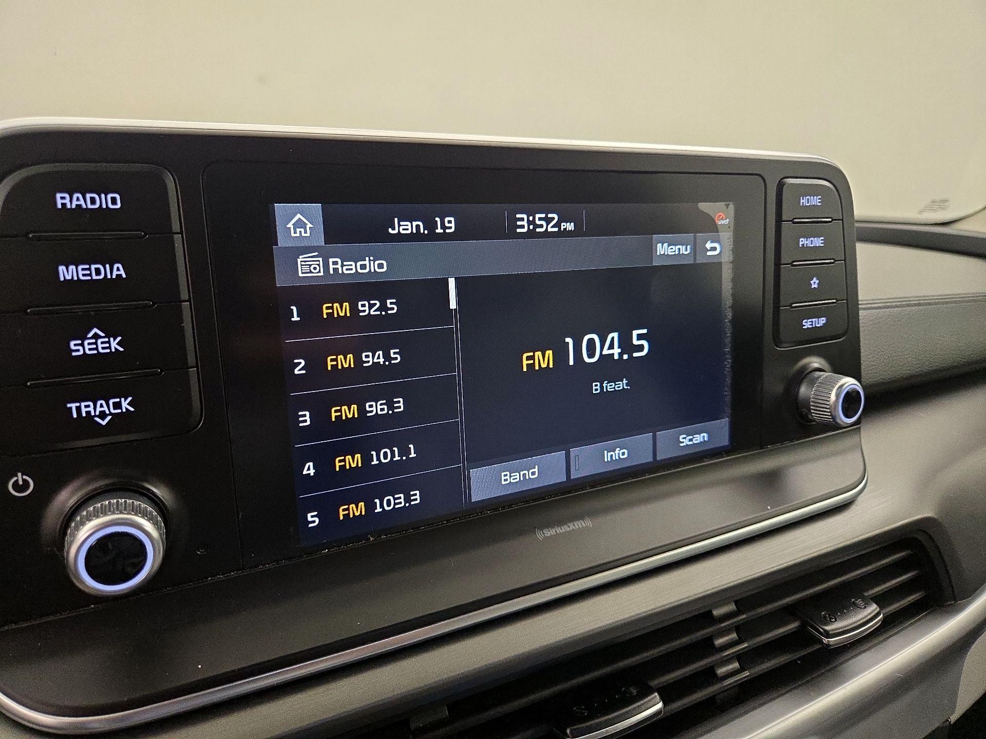 Thumbnail: 2020 Kia Telluride - 15