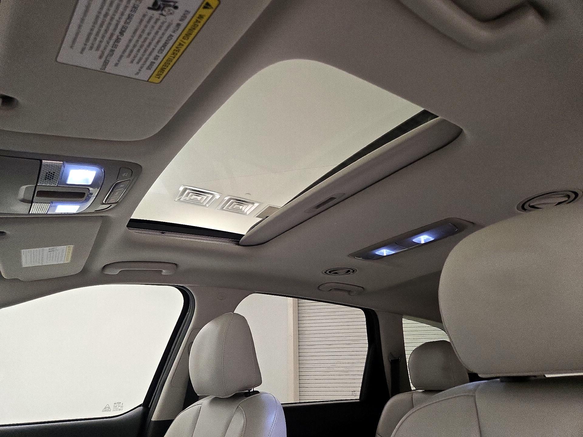 Thumbnail: 2020 Kia Telluride - 19