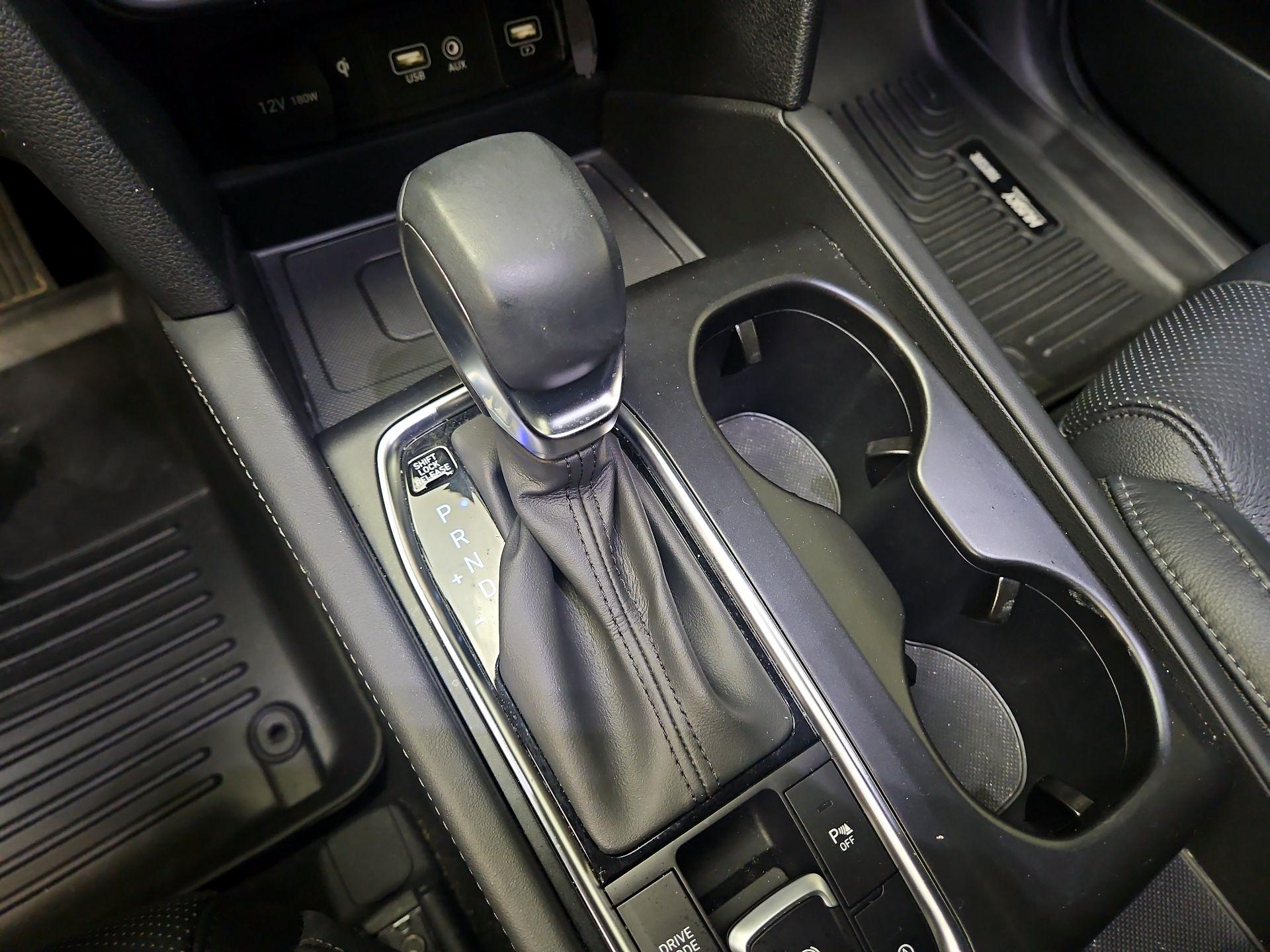 Thumbnail: 2020 Hyundai Santa Fe - 17