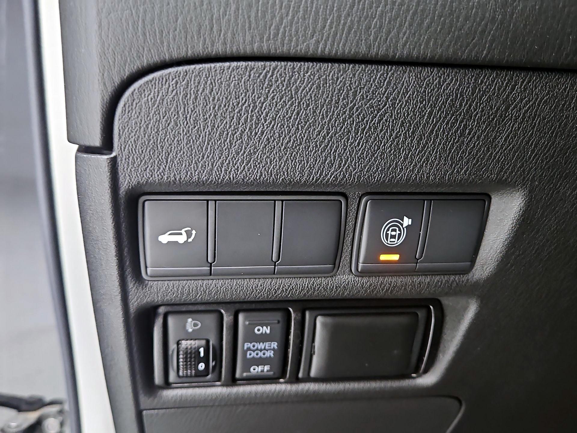 Thumbnail: 2018 Nissan Armada - 13