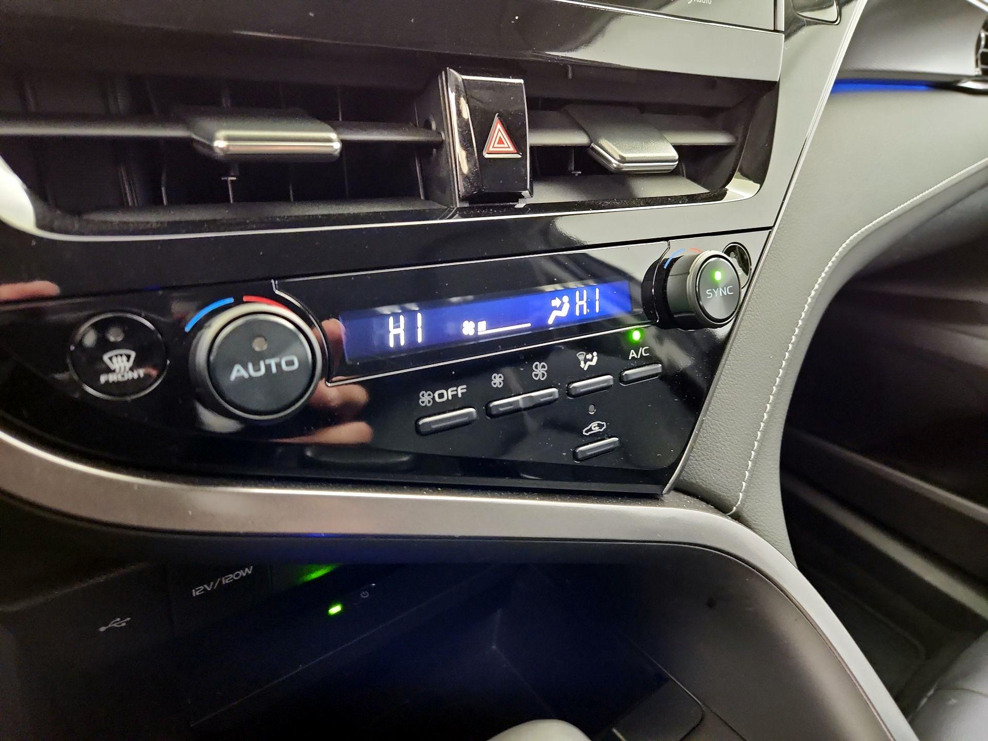 Thumbnail: 2024 Toyota Camry - 16