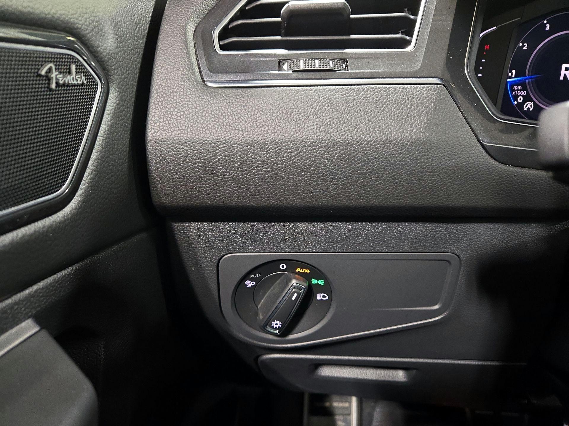 Thumbnail: 2022 Volkswagen Tiguan - 13