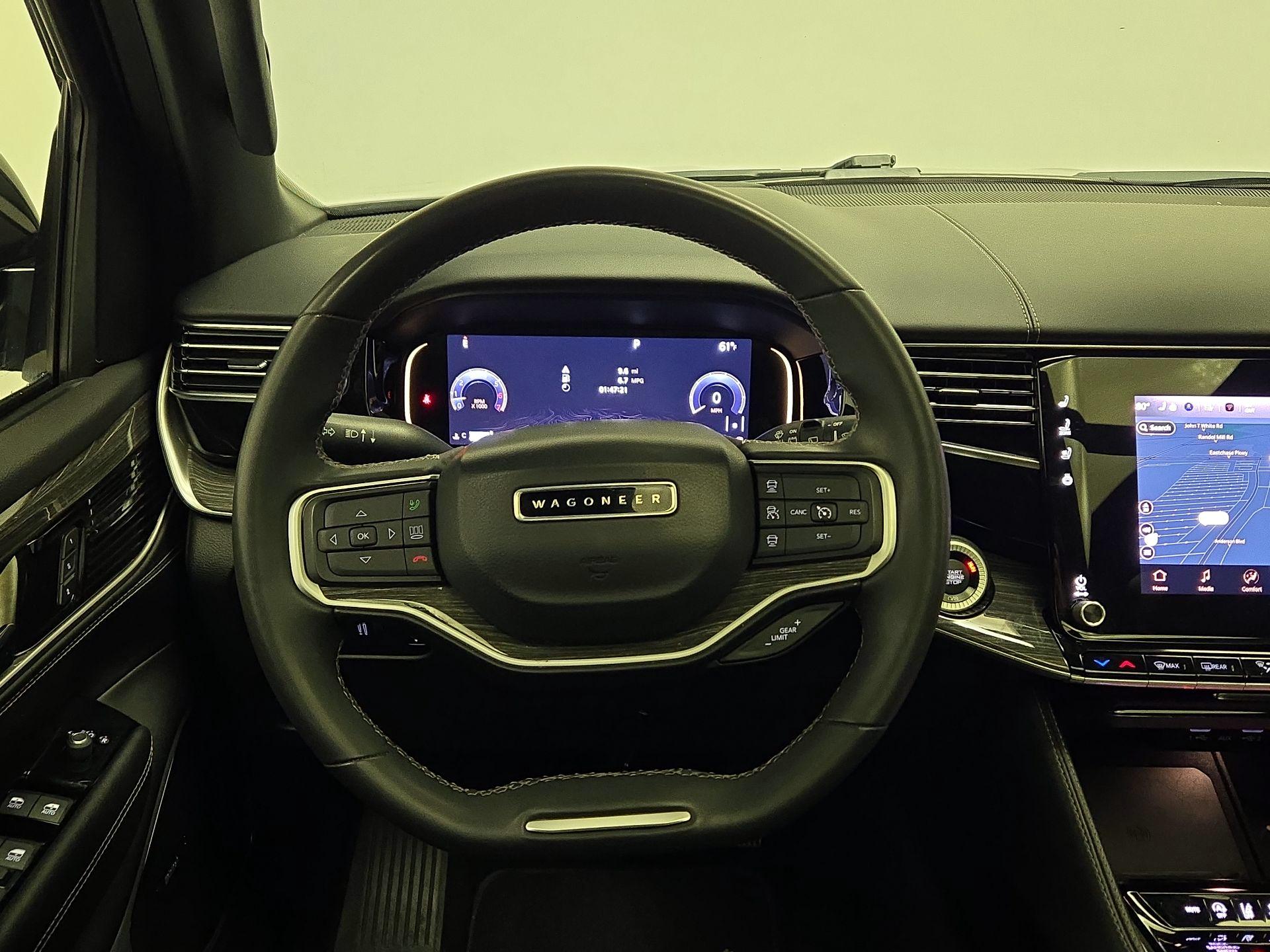 Thumbnail: 2022 Jeep Wagoneer - 10